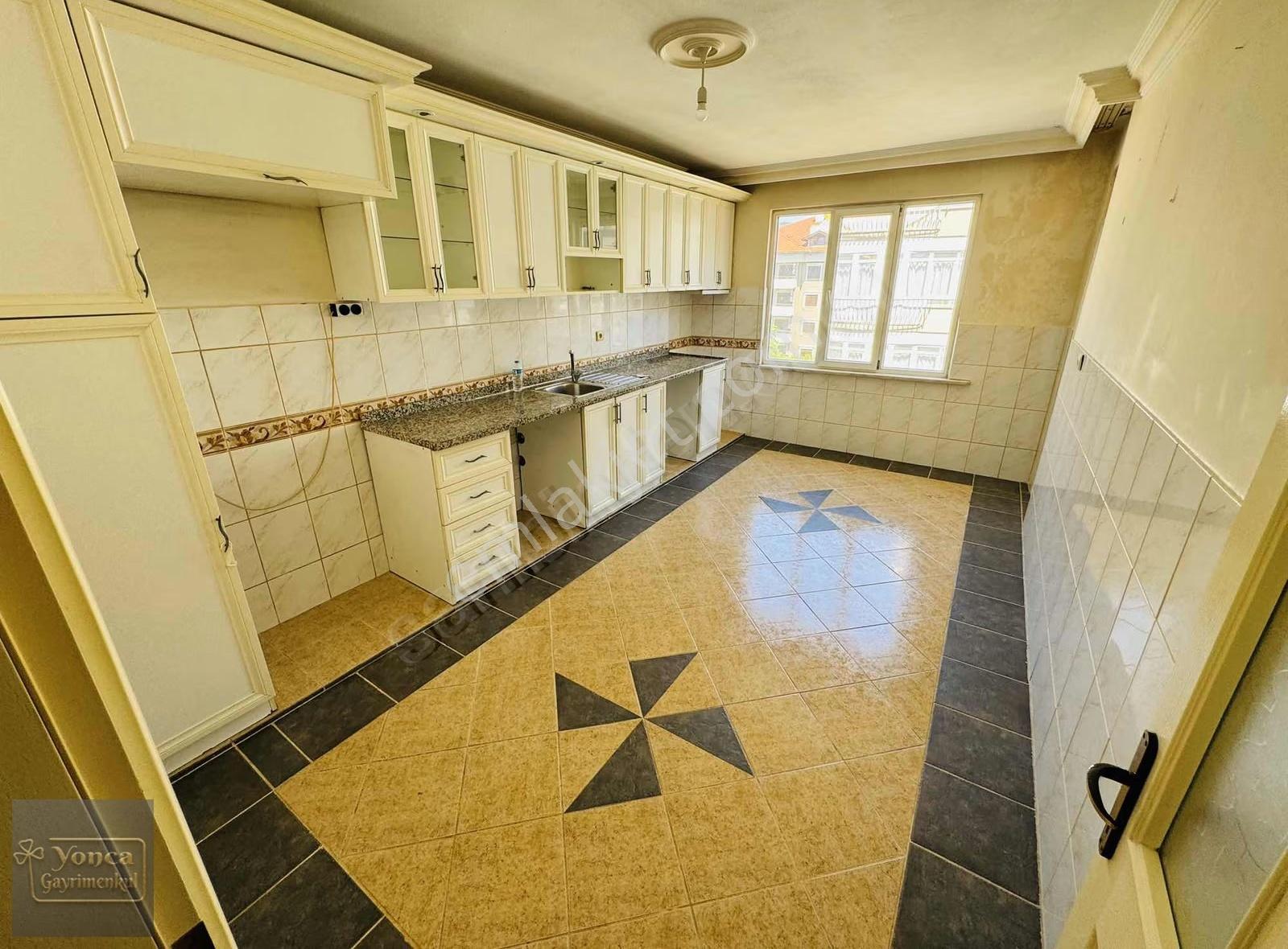 Alanya Merkez Konum Ayrı Mutfak 180m2 3+1 Otopaklı Kiralık... - Görsel 9