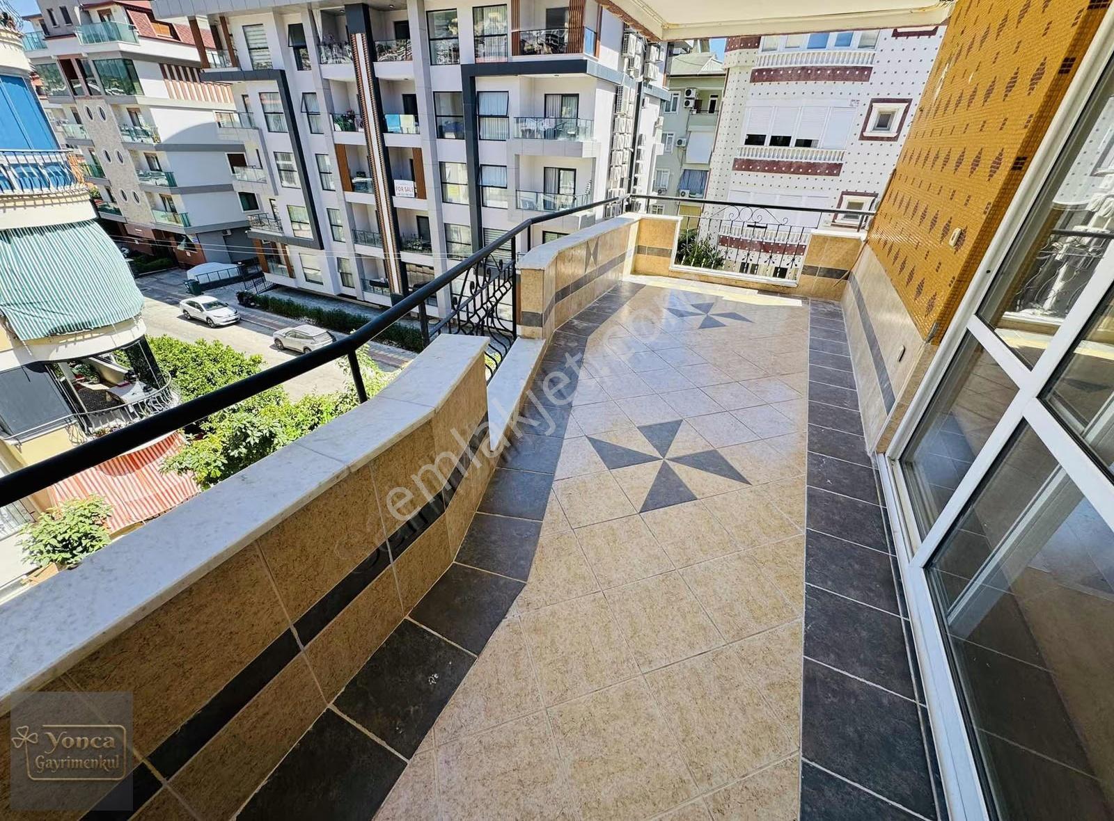 Alanya Merkez Konum Ayrı Mutfak 180m2 3+1 Otopaklı Kiralık... - Görsel 15