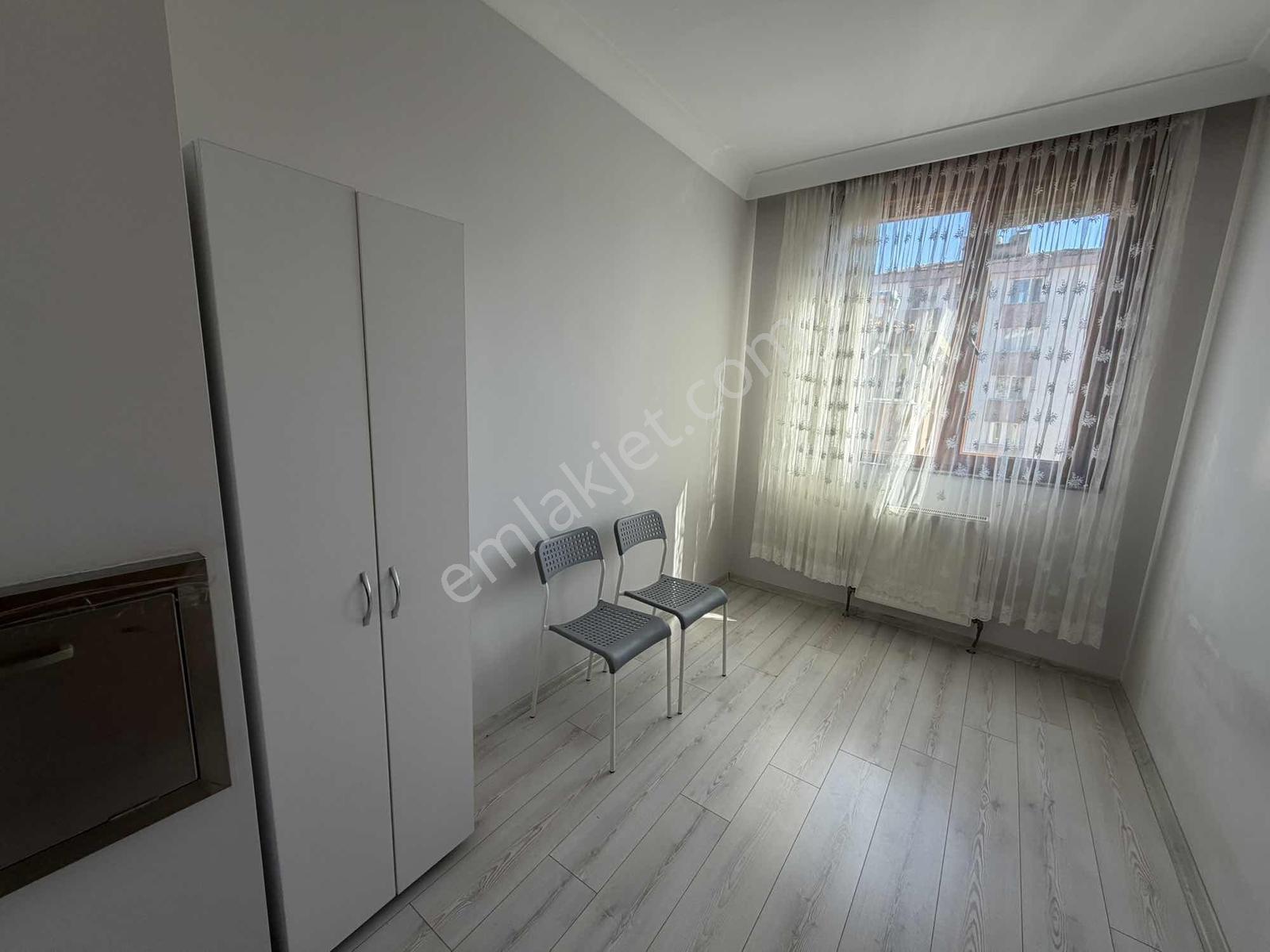 19 Mayıs Kadıköy'de Kiralık Eşyalı 3+1 Daire - Görsel 12