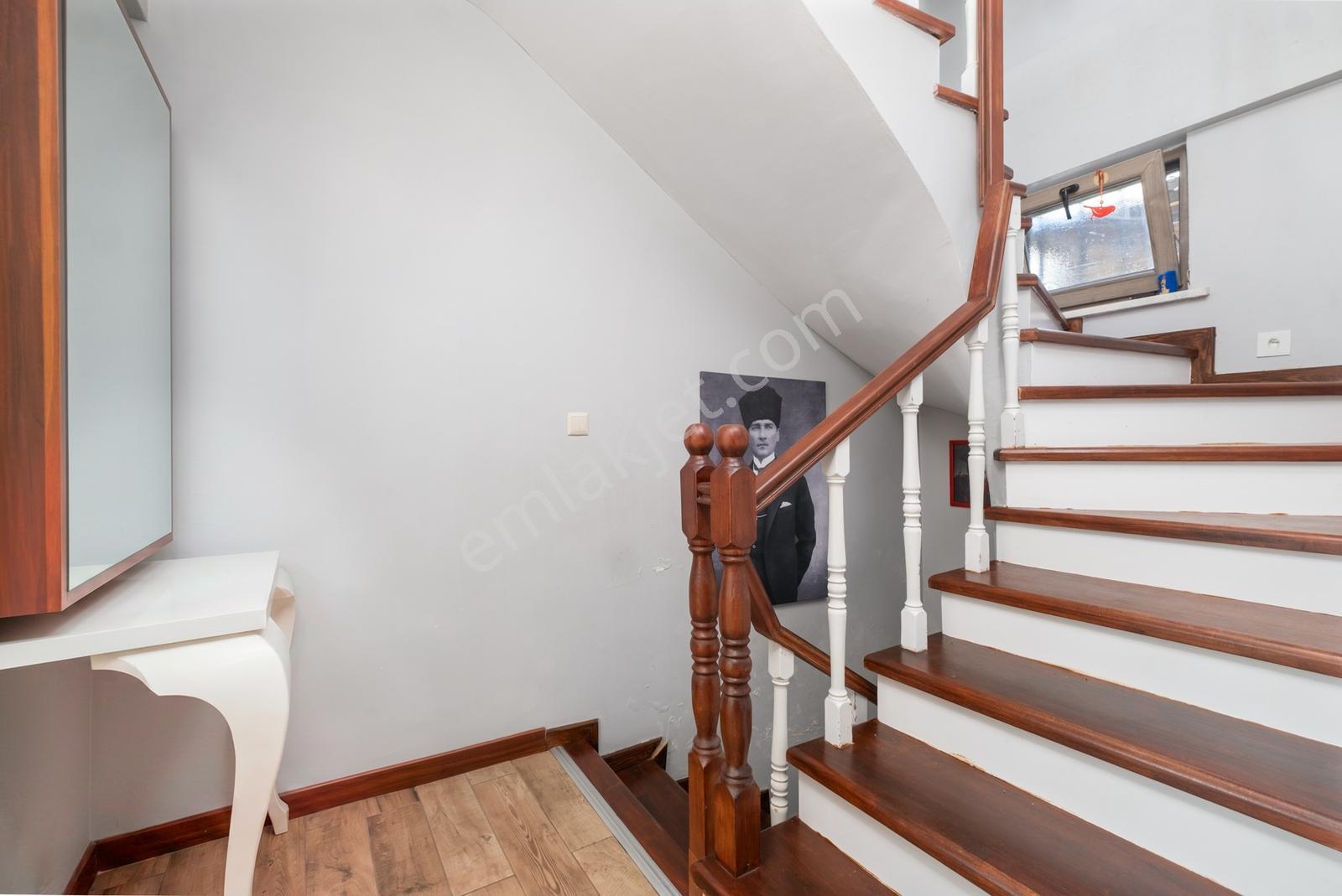 Remax Area Kayapa Da Satılık Manzaralı 6+1 Dört Katlı Villa - Görsel 19