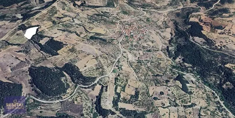 Keles Uzunöz De 13466 M2 Fırsat Arazi