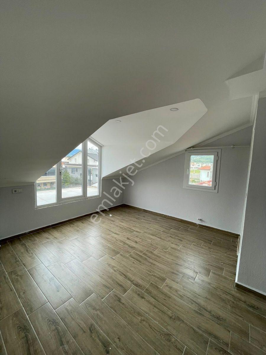 Seydikemer Menekşe Mahallesinde Geniş Ve Ferah 3+1 Kiralık - Görsel 9