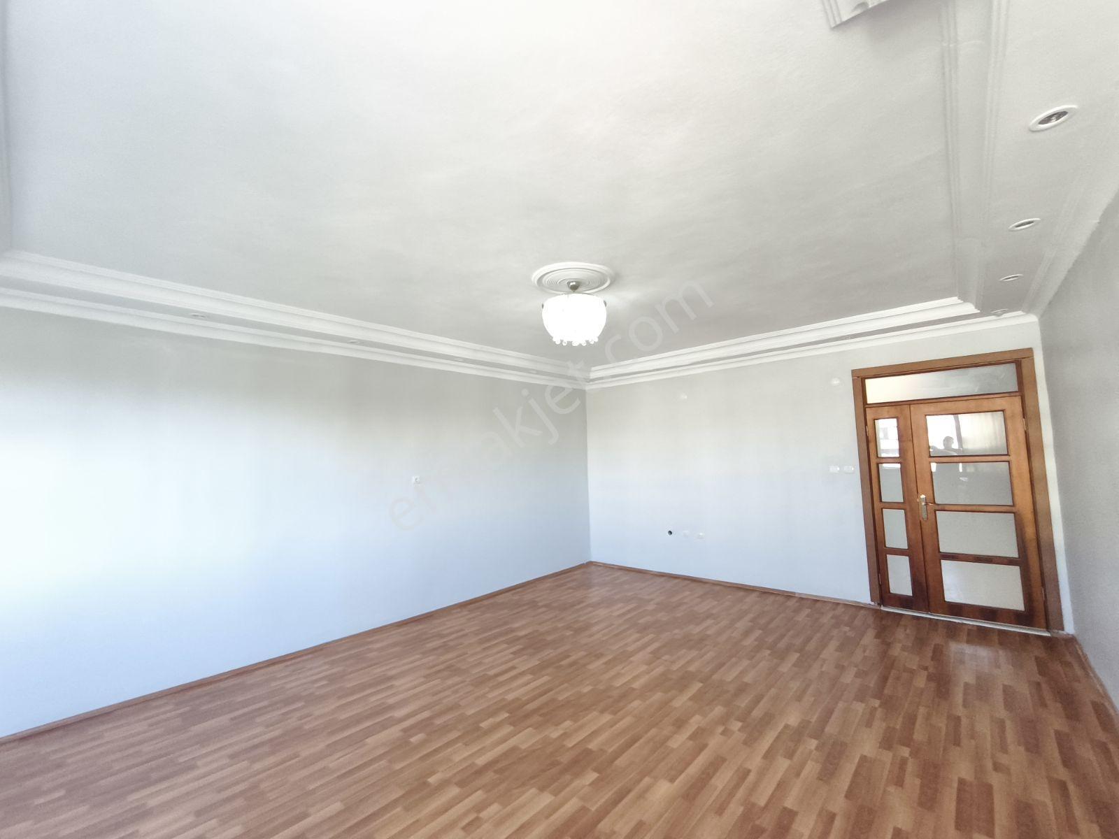 Yusuf Karadağlıdan Nikah Sarayı Civarı Kiralık 5+1 - Görsel 5
