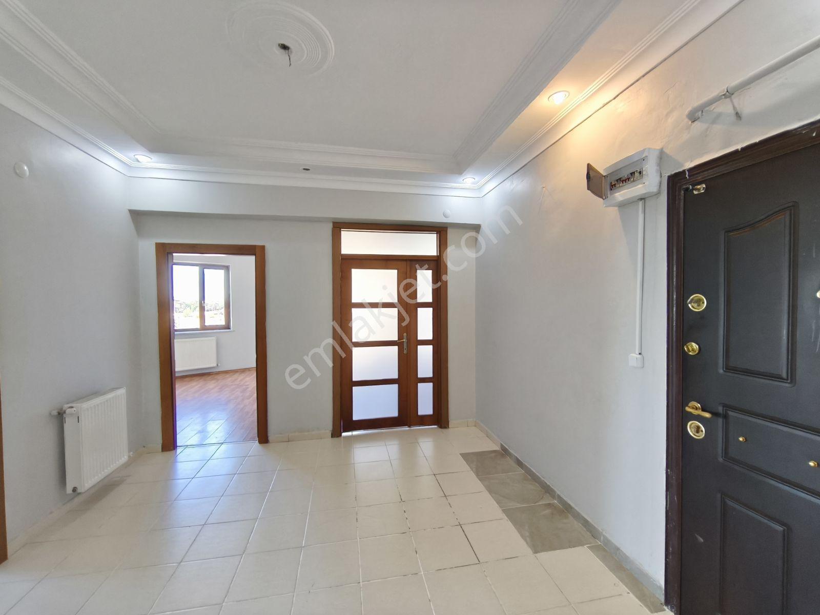 Yusuf Karadağlıdan Nikah Sarayı Civarı Kiralık 5+1 - Görsel 11