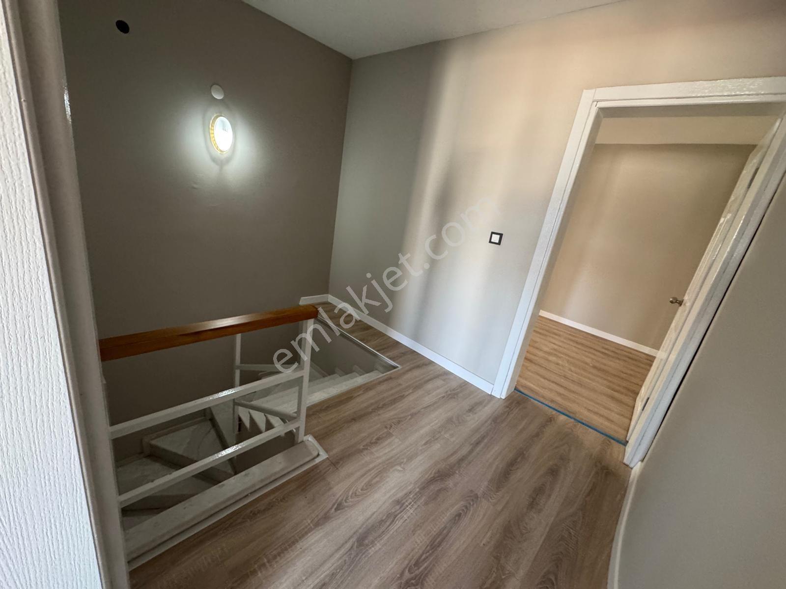 Çandarlı Denize Yürüme Mesafesinde Merkezde Ful Tadilatlı 3+1 Daire - Görsel 21