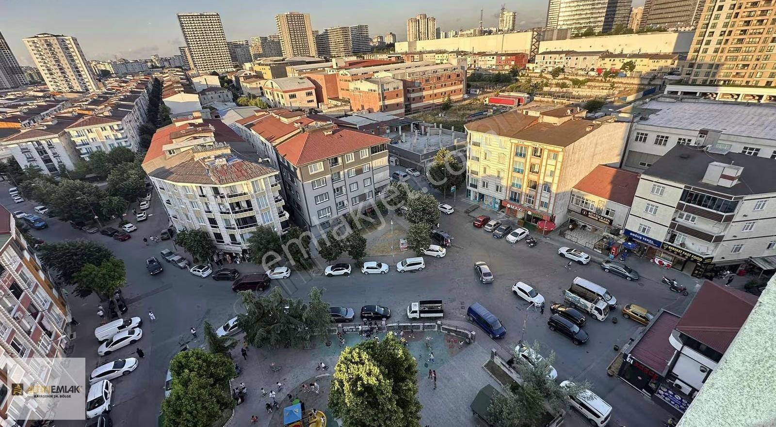 Esenpark Evlerin'de Satılık 2+1 Arakat Boş Daire !!