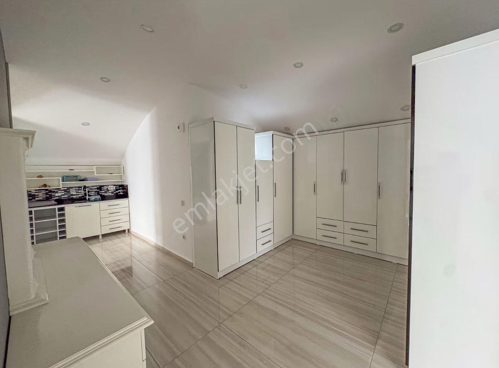 500 M2 Super Luks 5+1 Havuzlu Villa - Görsel 31