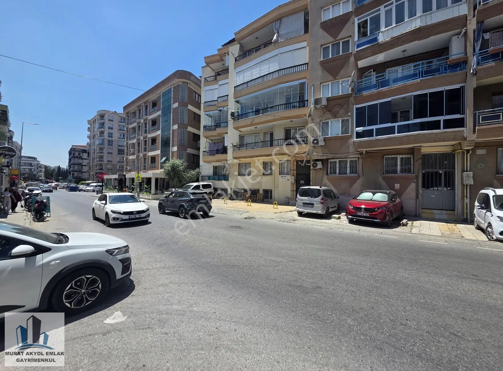 Adatepe'de 9 Eylül İbf Yakını, 3+1, 125m² Satılık Arakat Daire