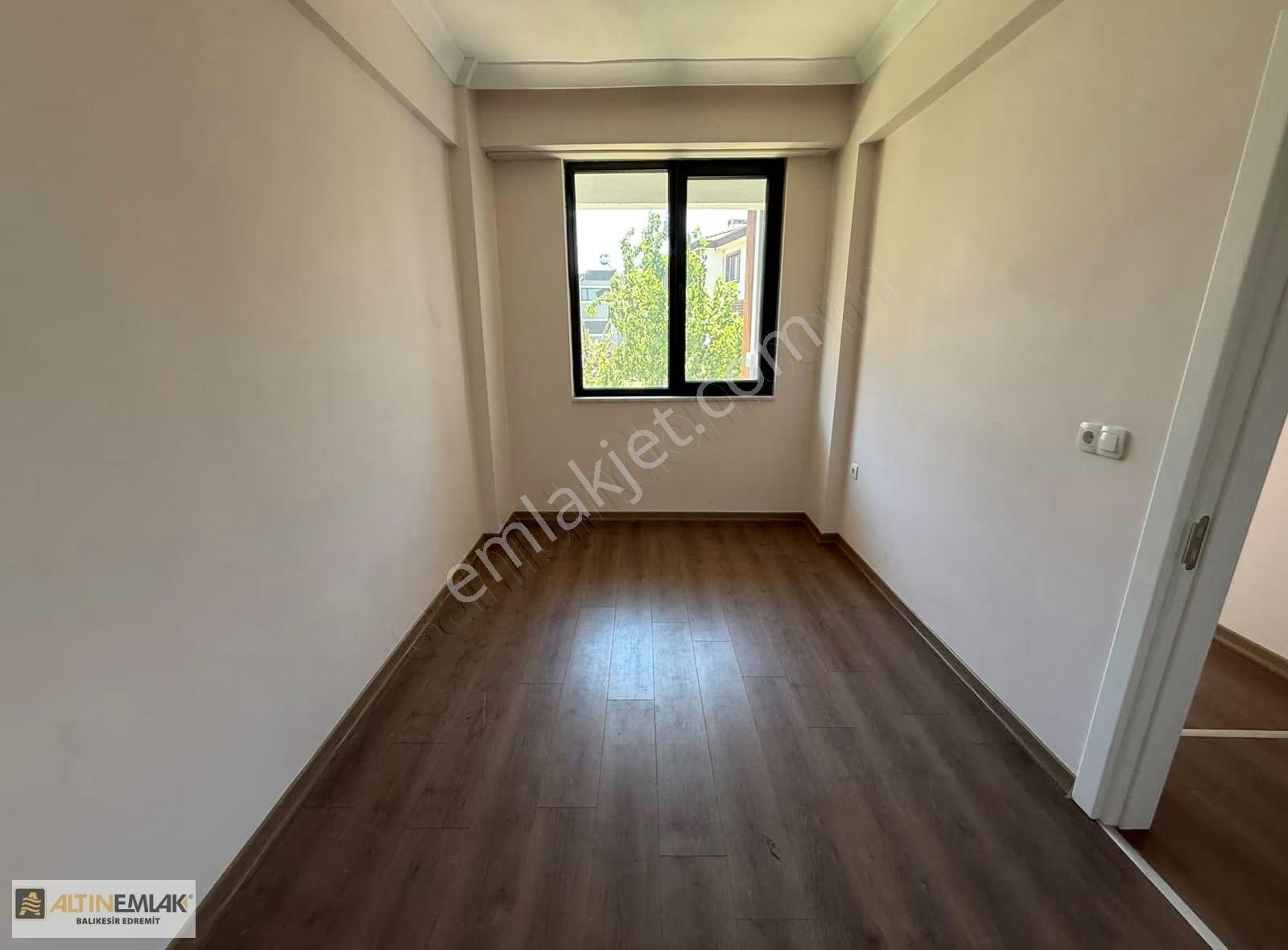 Bahçelievler Mahallesi'nde Kiralık 2+1 Daire Yeni Bina - Görsel 6
