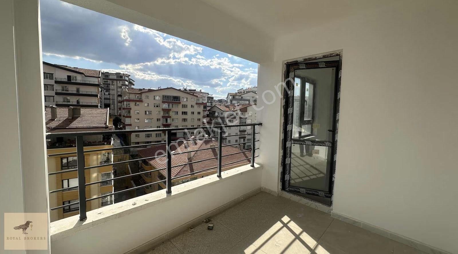 Sıfır Bina, 3+1, Aydınlık, İskanlı, Cadde Üzeri, Merkezi Konum - Görsel 26
