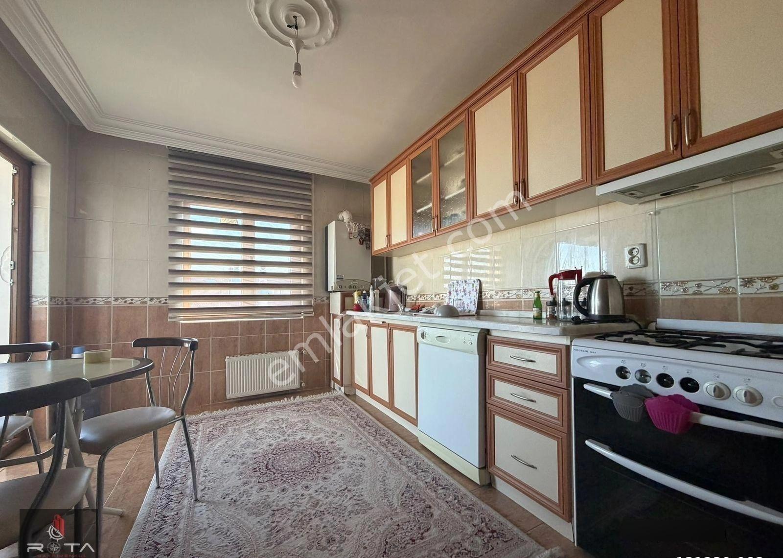 Ankara Manzaralı 1. Kat Masrafsız 3+1 Full Eşyalı Daire !!! - Görsel 4