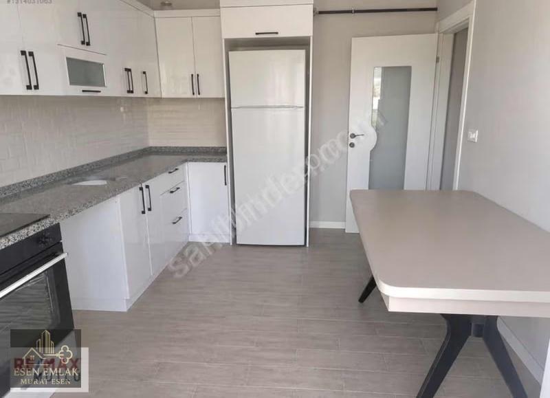 Esen Emlaktan Kiracılı Daire - Görsel 13