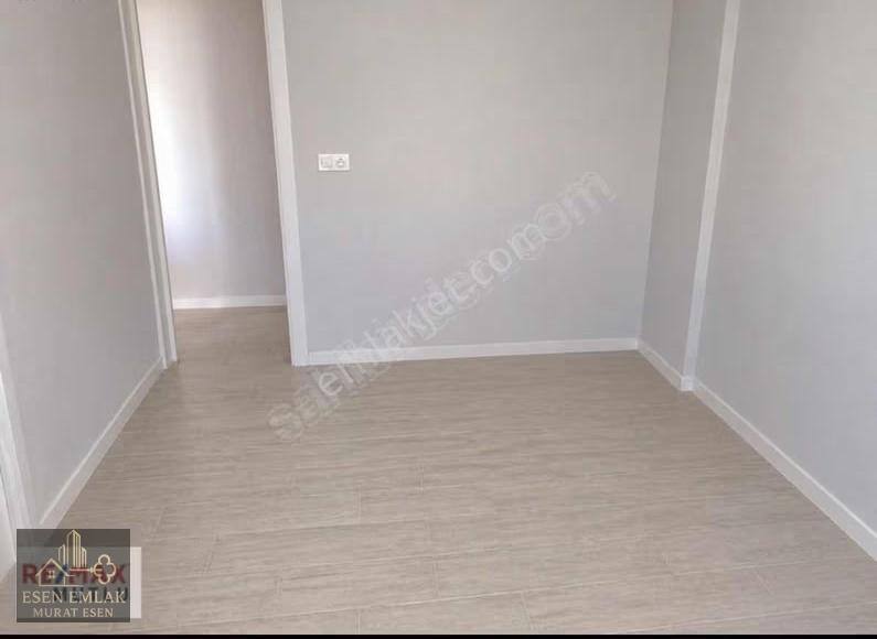 Esen Emlaktan Kiracılı Daire - Görsel 2