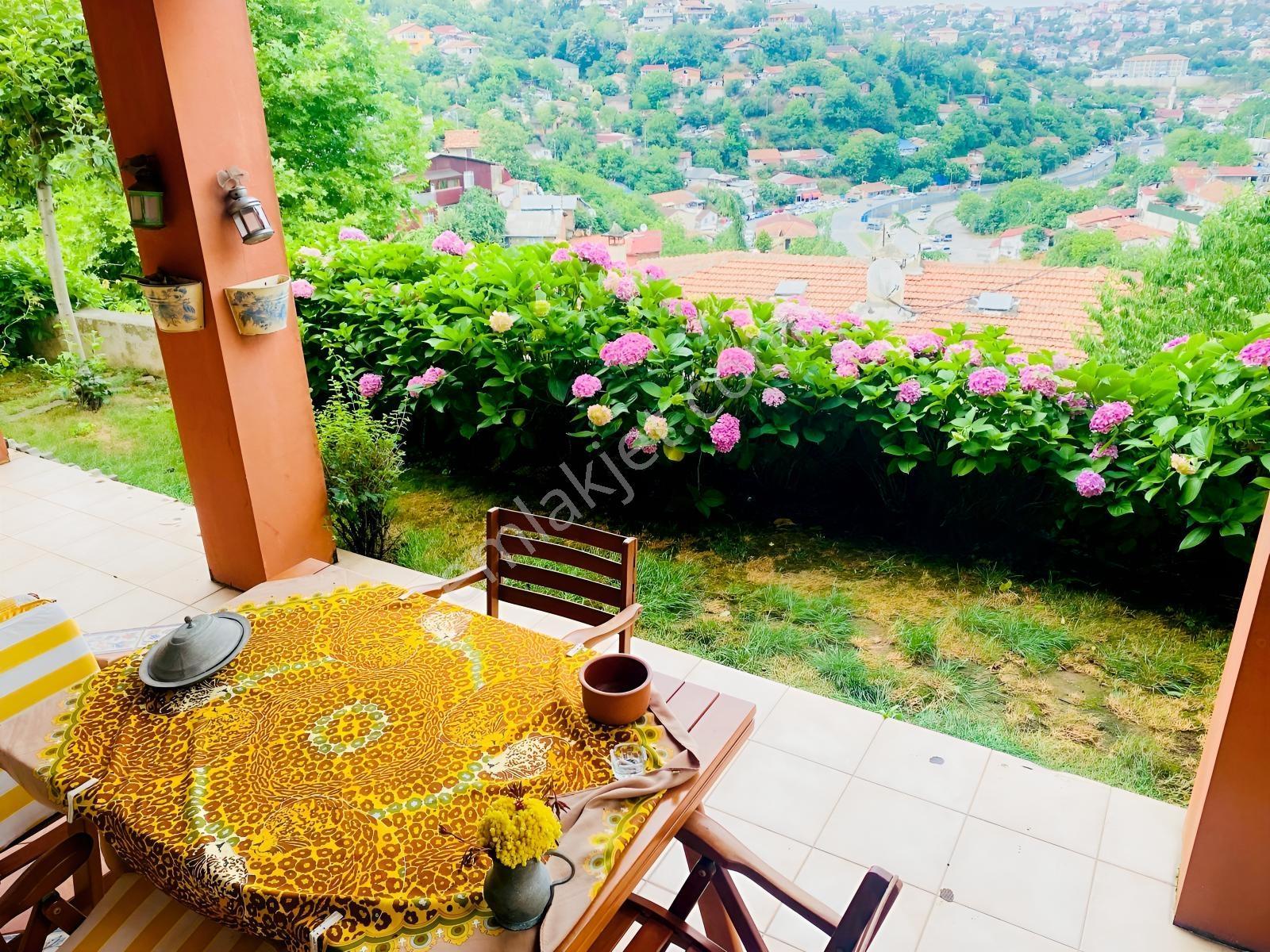 Ata-2 Sitesinde Çengelköy De Satılık Villa Önü Açık Bahçeli -boş - Görsel 11