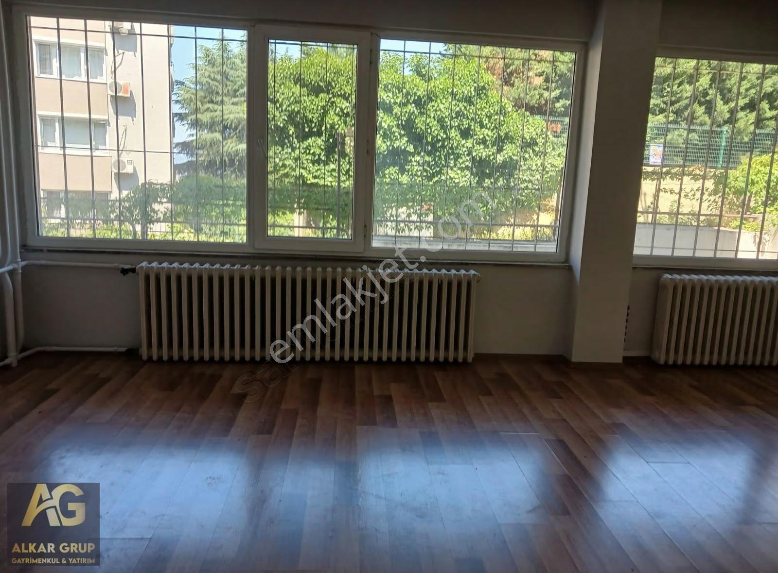 Çegirge Mutlu Caddesinde Kiralık 3+1 - Görsel 2