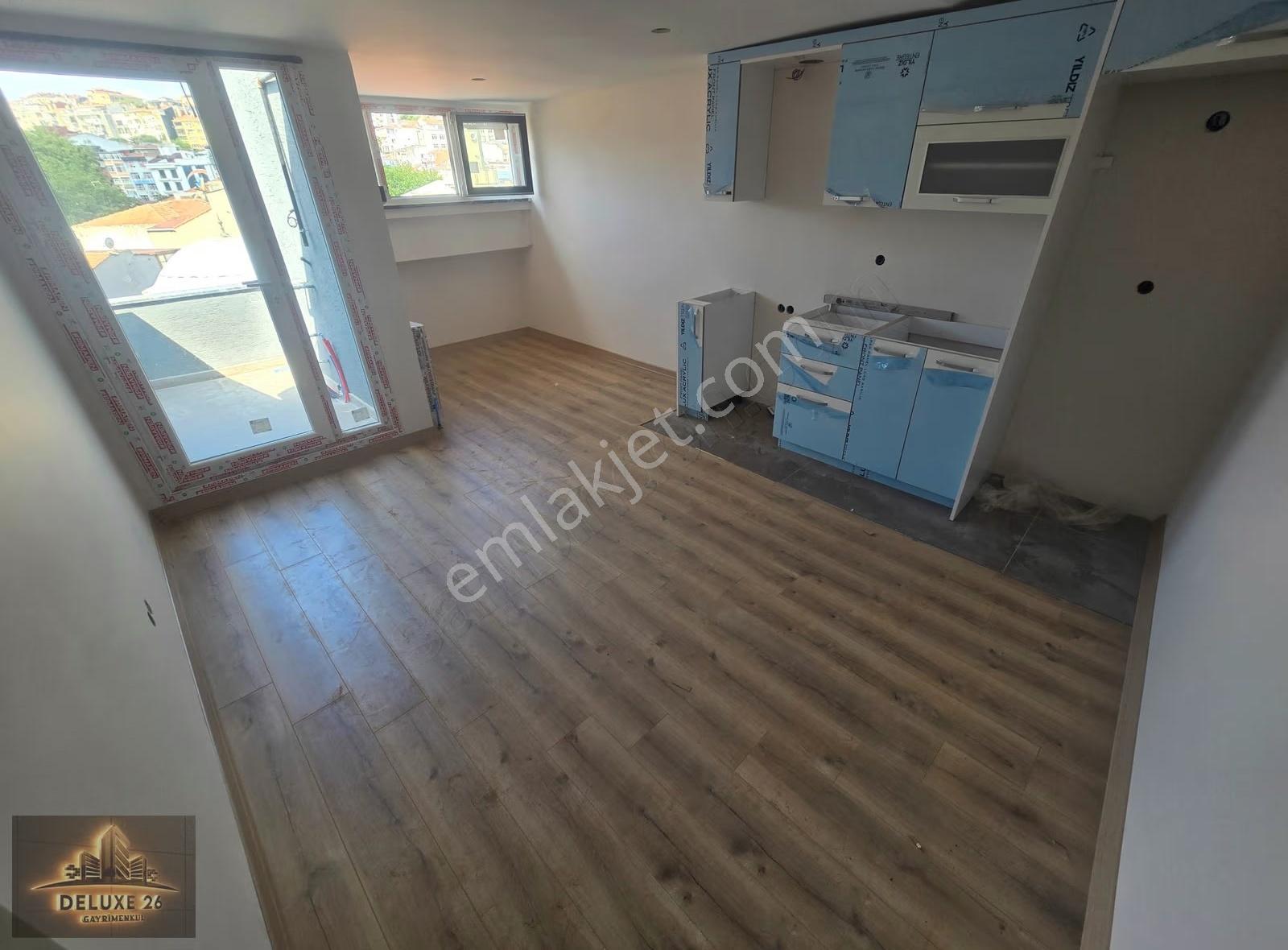 Deluxe 26 ' Dan Yeni Binada Tam Merkezde Teraslı 1+1 65 M2 Daire