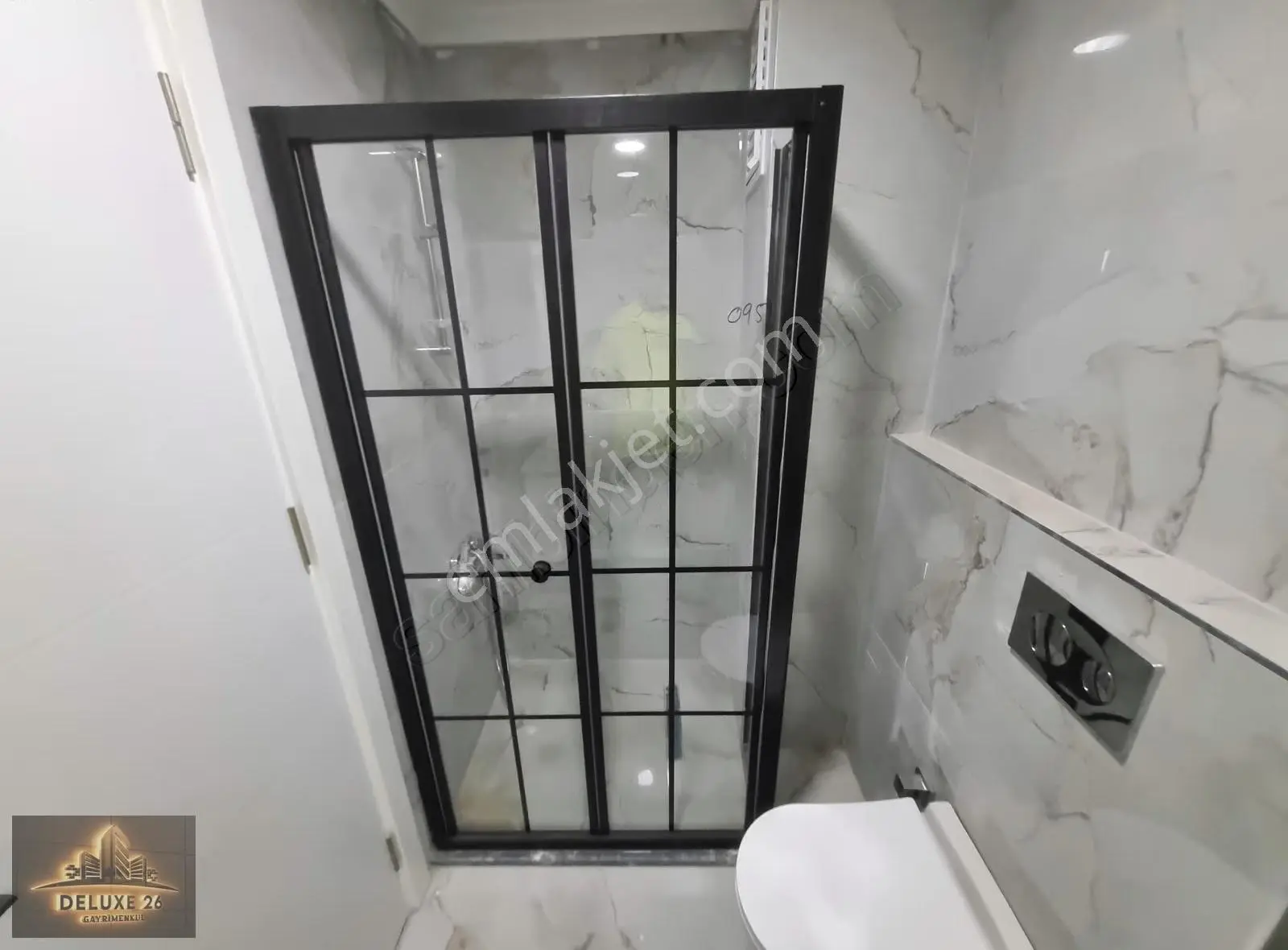 Deluxe 26 ' Dan Yeni Binada Asansörlü Otoparklı 2+1 80 M2 Daire - Görsel 2