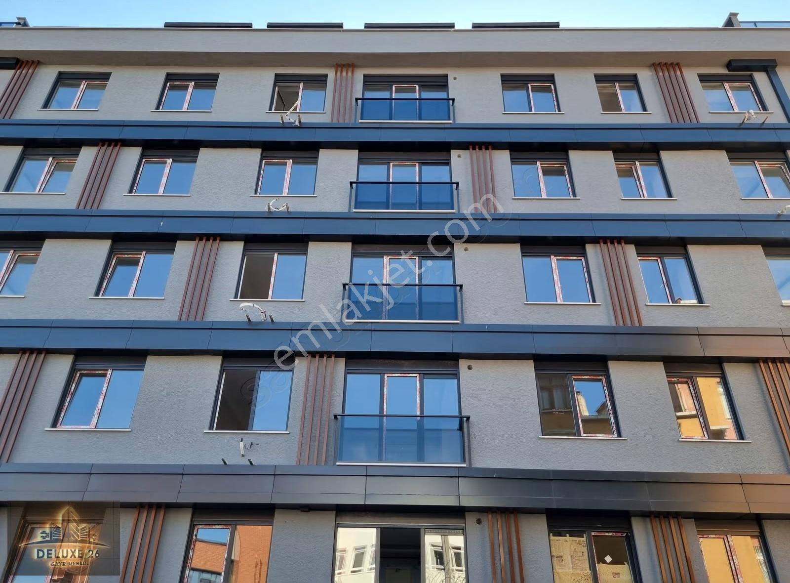 Deluxe 26 ' Dan Yeni Binada Asansörlü Otoparklı 2+1 80 M2 Daire - Görsel 3