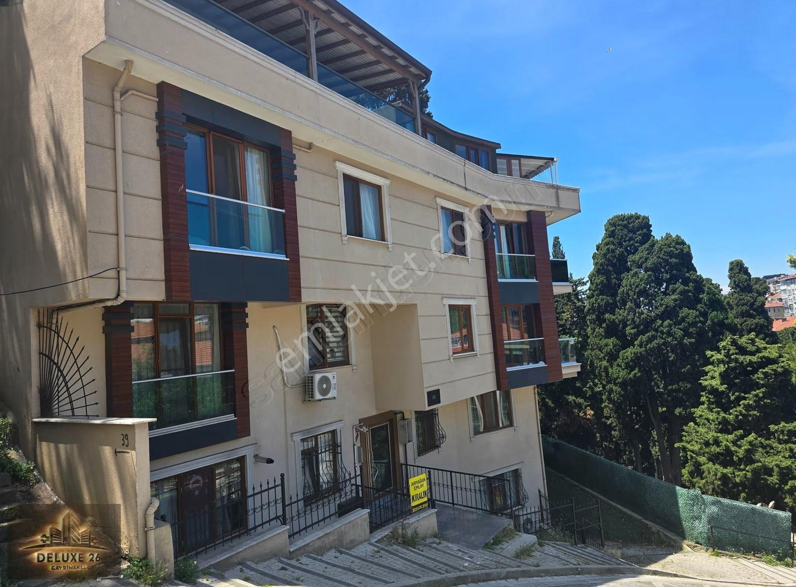 Deluxe 26 'dan Genç Binada Metroya 10 Dk Bahçeli 2+1 90 M2 Daire
