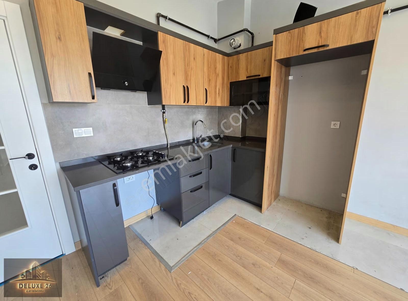 Deluxe 26 ' Dan Yeni Binada Asansörlü Teraslı 1+1 65 M2 Fırsatt - Görsel 11