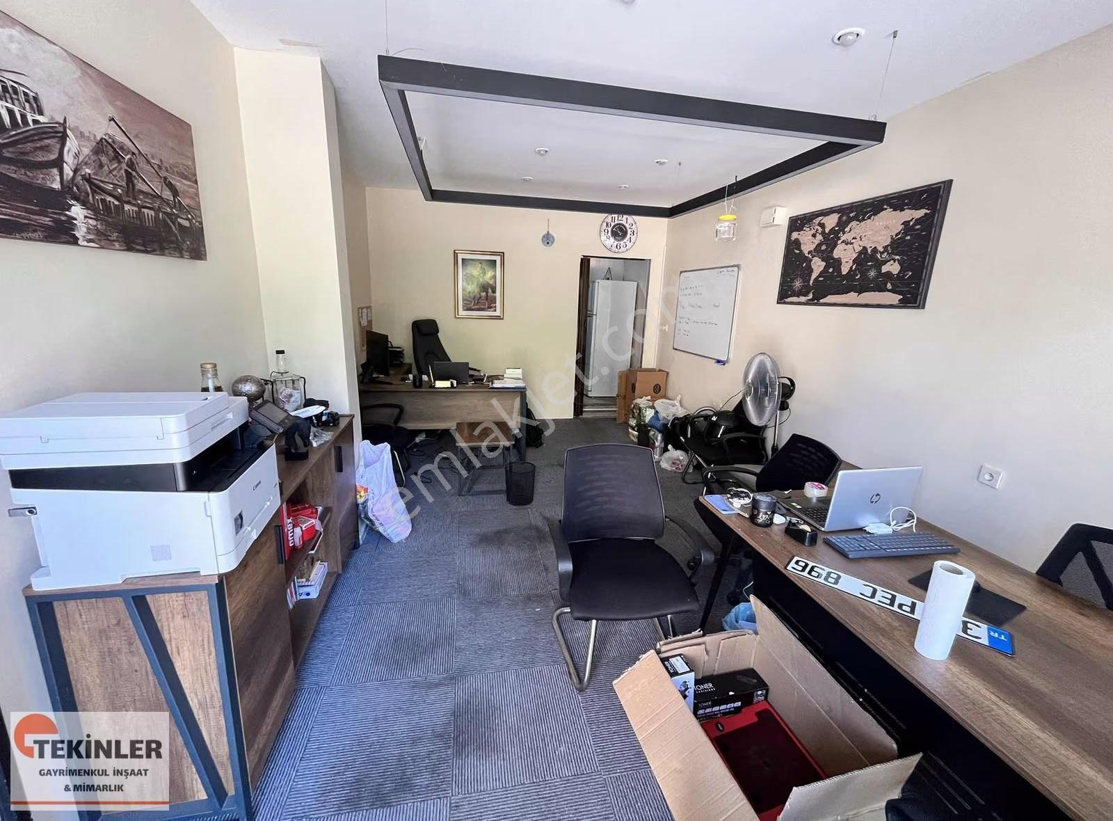 Ataşehir Mevlana Mah. Cadcce Üzeri Ofis & Büro