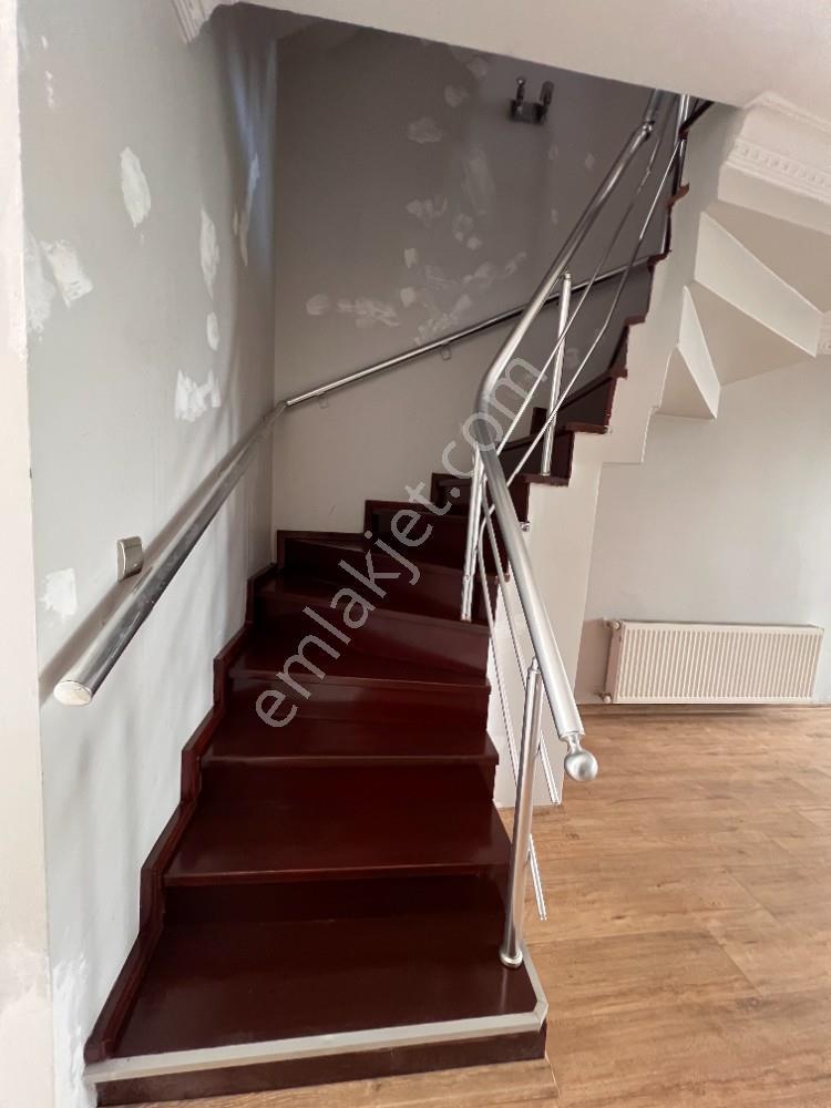 Küçükçekmece Halkalı İstasyon Mah. 4+1 Kiralık Tripleks Villa - Görsel 17