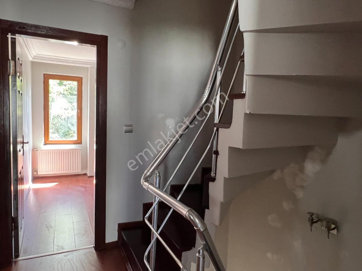 Küçükçekmece Halkalı İstasyon Mah. 4+1 Kiralık Tripleks Villa - Görsel 30