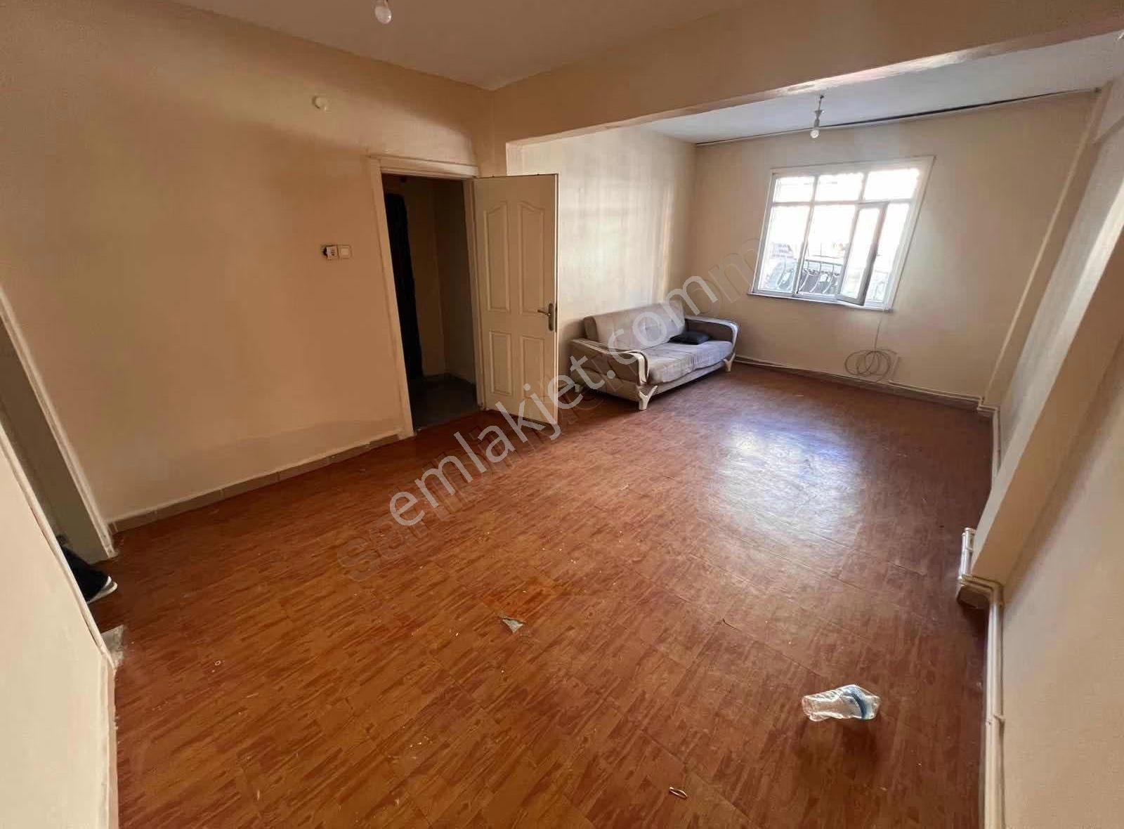 Esentepe'de Kiralık Giriş Daire