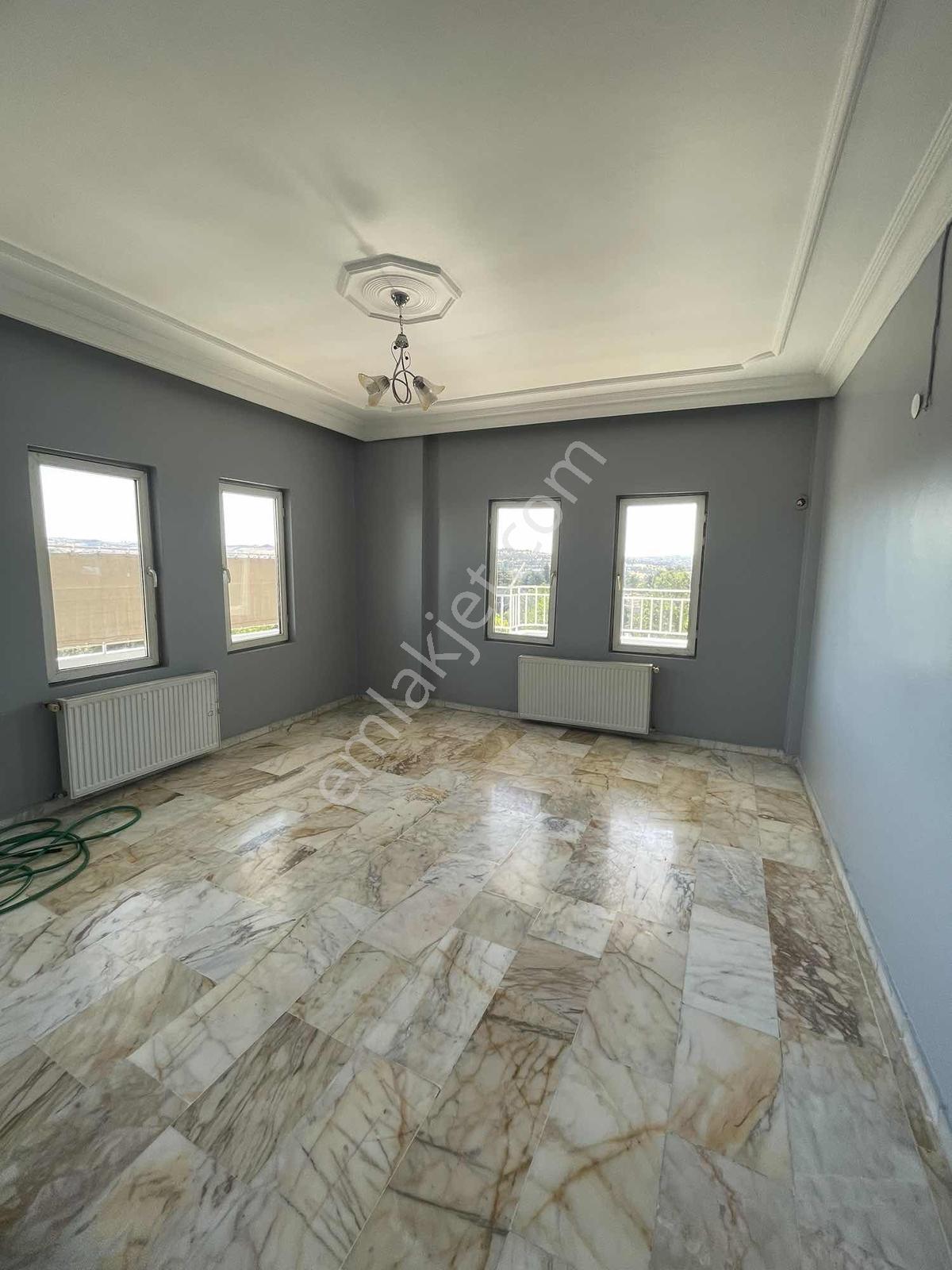 Yenışehır Emnıyet Caddesinde Manzaralı 3+1 Kiralık Daire - Görsel 13