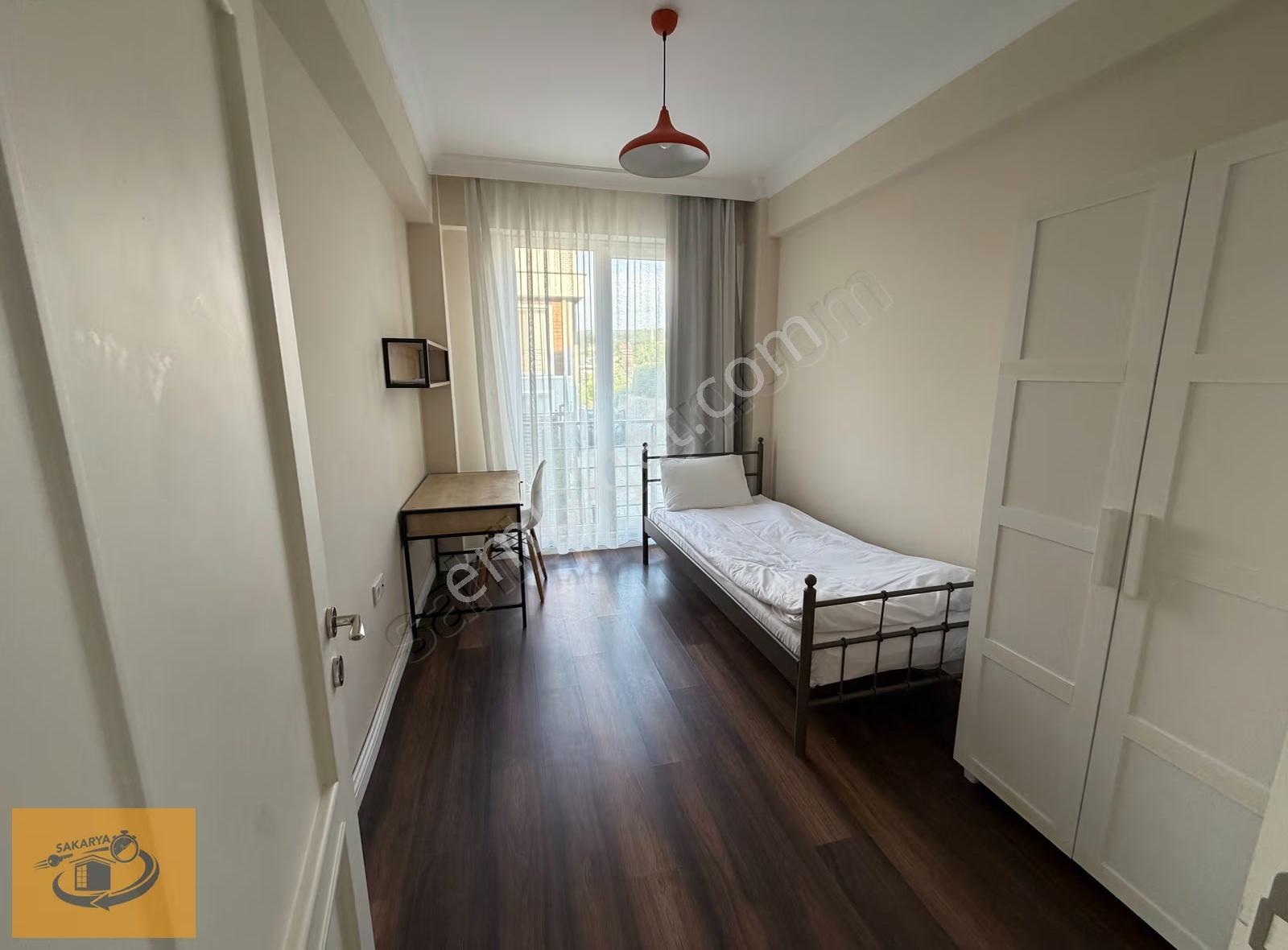 Sapanca Ünlüce'de Göl Manzaralı Eşyalı Kiralık Villa - Görsel 3