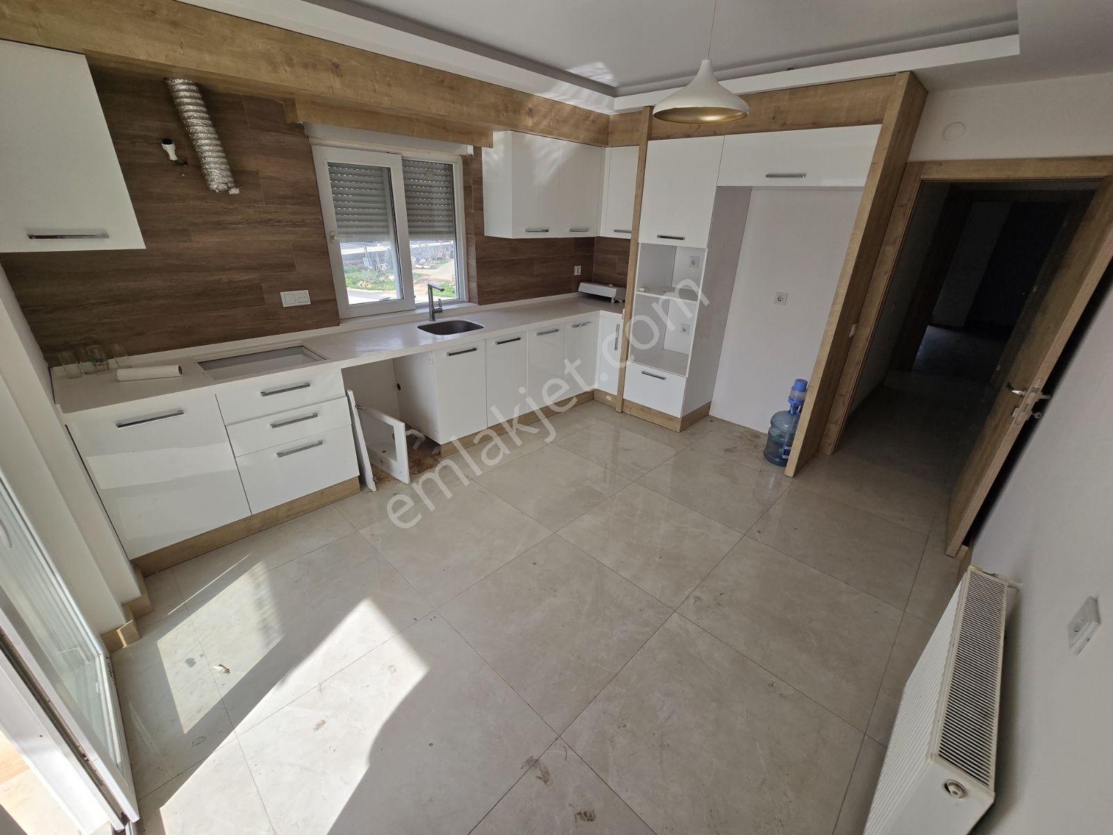 Panorama City'de Hastane Karşısı, Havuz Cepheli 2+1 Daire - Görsel 17