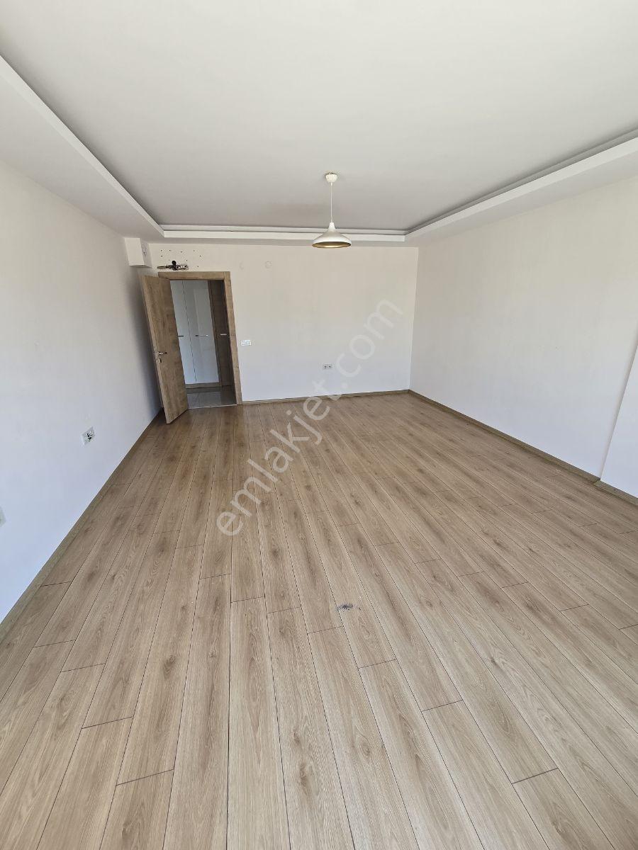 Panorama City'de Hastane Karşısı, Havuz Cepheli 2+1 Daire - Görsel 33