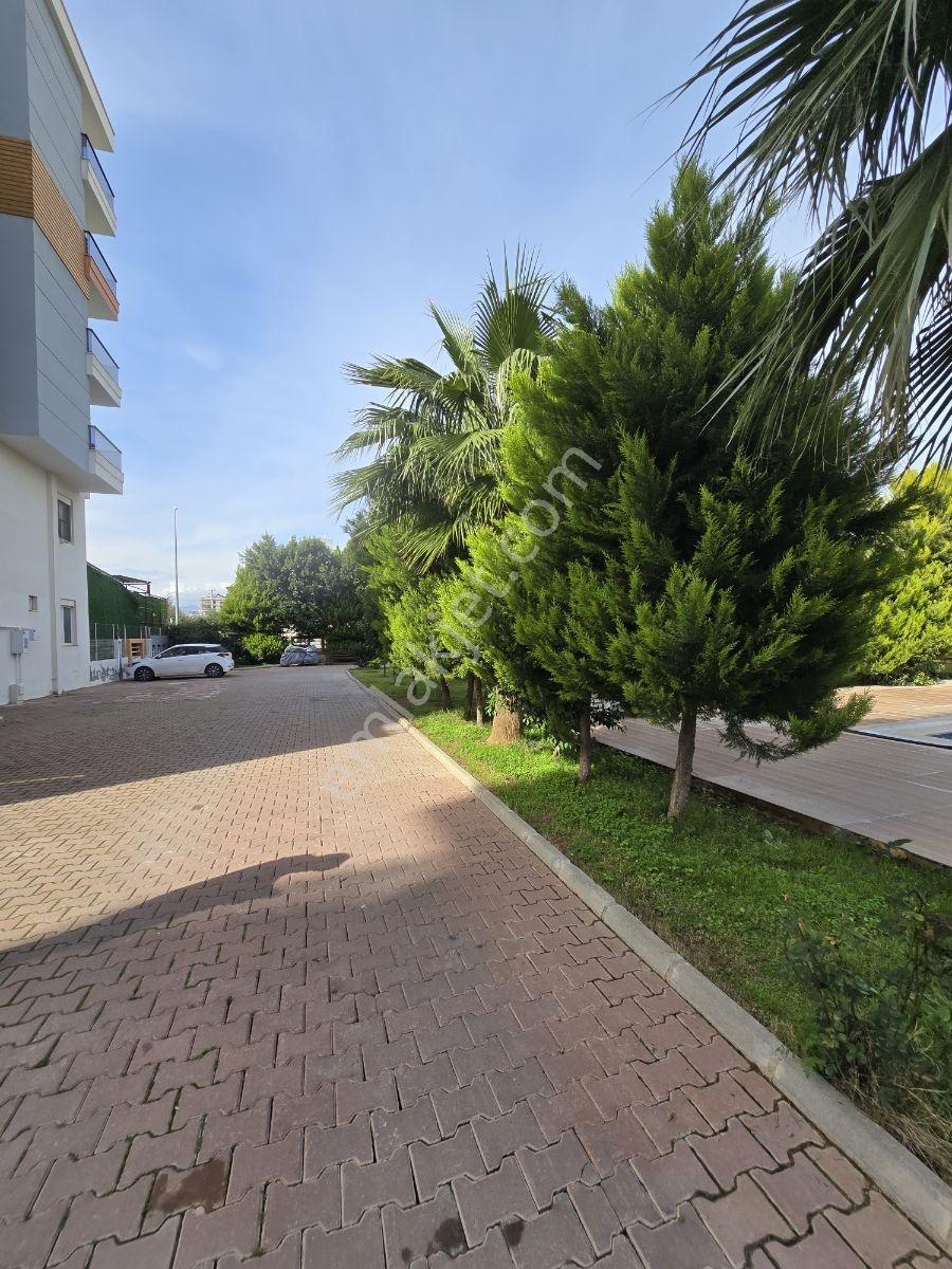 Panorama City'de Hastane Karşısı, Havuz Cepheli 2+1 Daire - Görsel 6