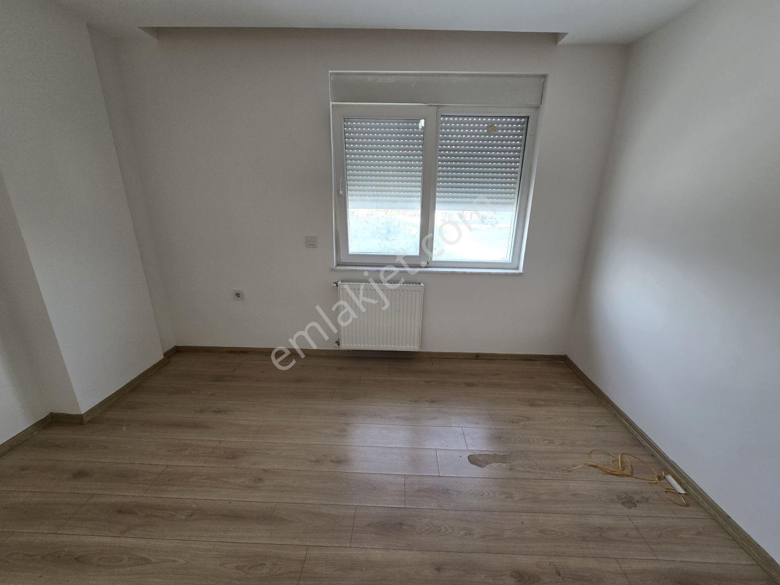 Panorama City'de Hastane Karşısı, Havuz Cepheli 2+1 Daire - Görsel 32