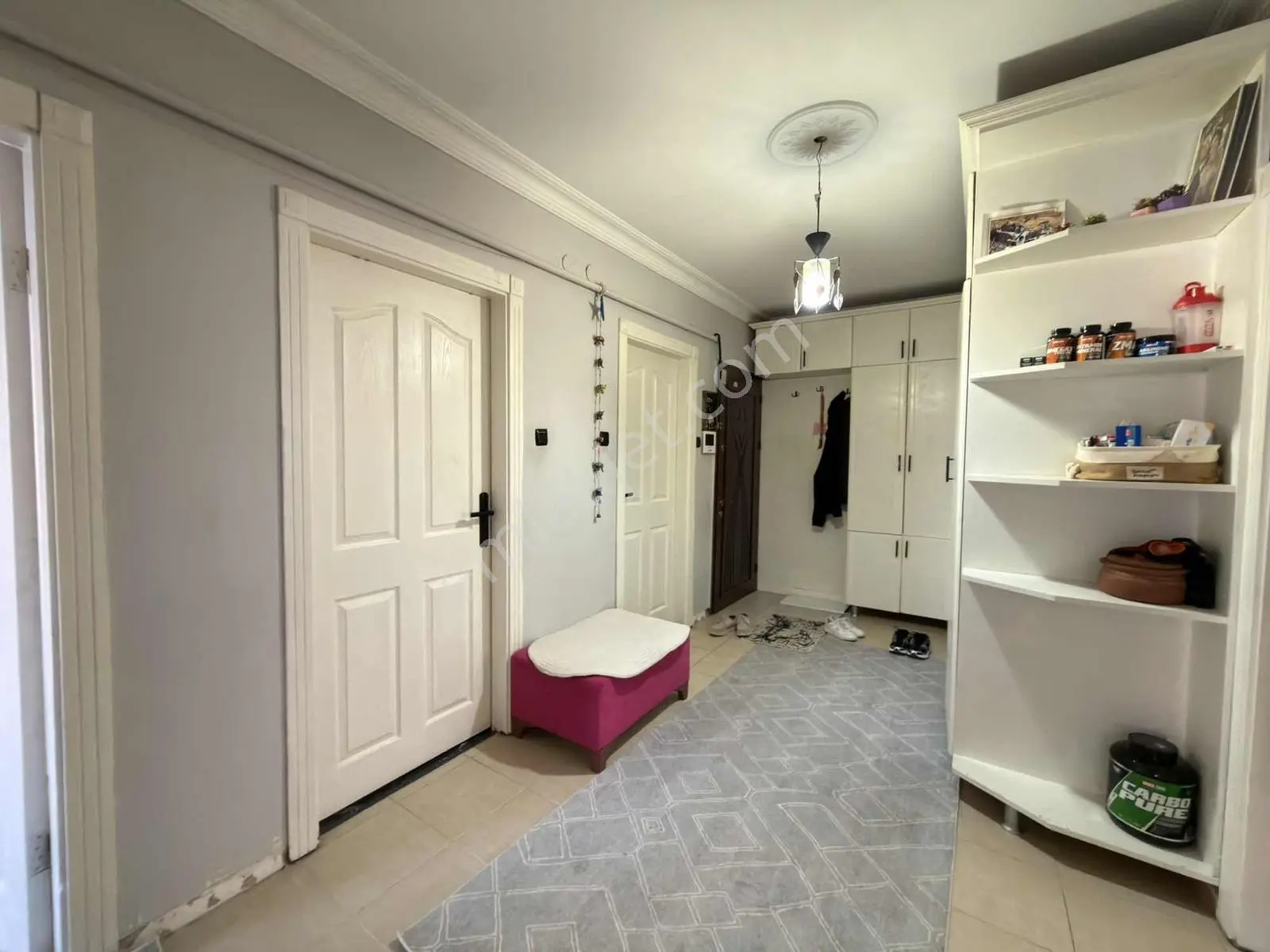 Oğulbey'den Estergon Cad. Yakını 2+1 Manzaralı 115m² Asansörlü - Görsel 4