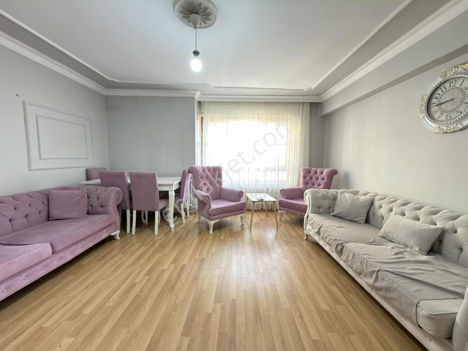 Oğulbey'den Estergon Cad. Yakını 2+1 Manzaralı 115m² Asansörlü - Görsel 34