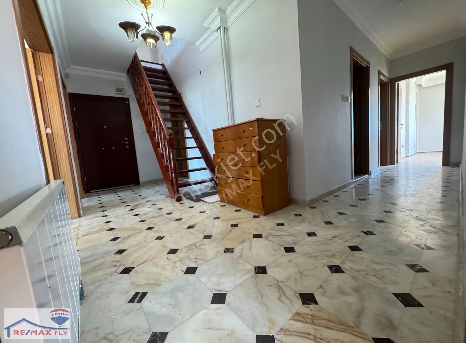 Tarabya'da Deniz Manzaralı,yenilenmiş 7+2 Kiralık Dubleks - Görsel 12