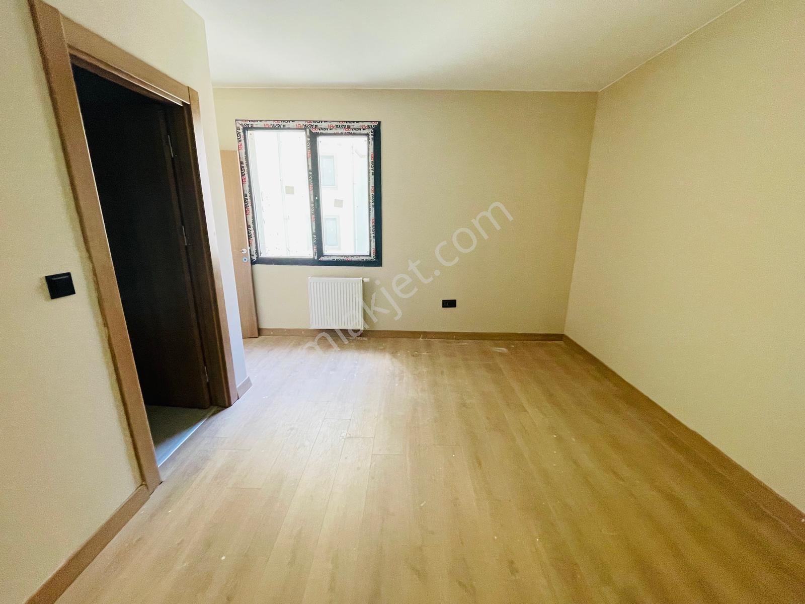 Re/max Selhattin'den Maltepe Toki Atış Okulunda 2+1 Arakat Daire - Görsel 8