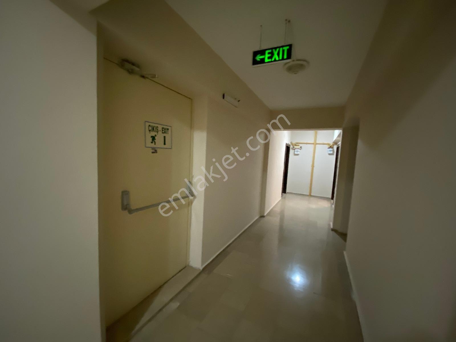 Çiğli Ataşehir Pelit 4 Sitesi’nde Satılık Arakat Geniş 3+1 Daire - Görsel 8
