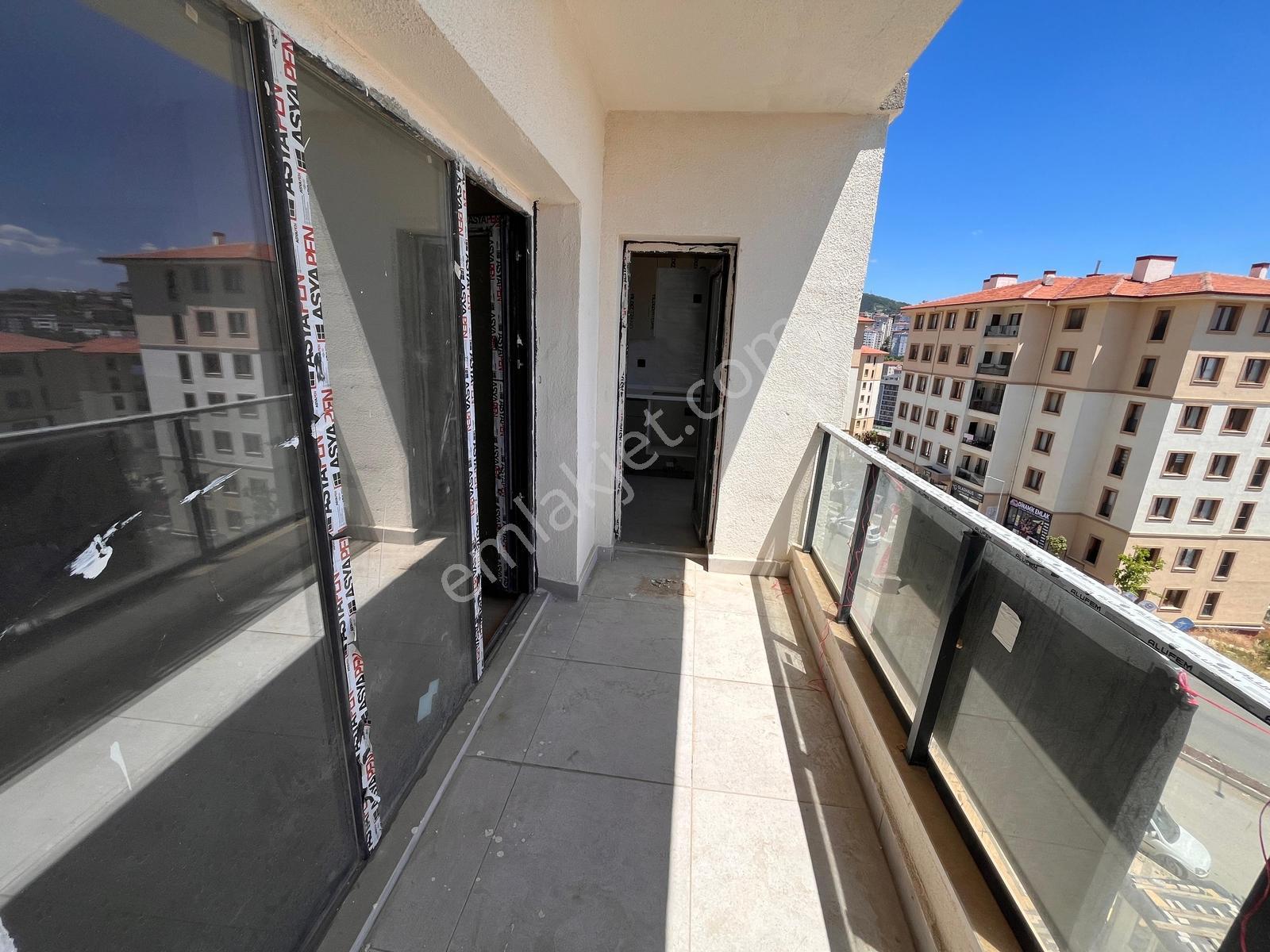 Re/max Selhattin'den Maltepe Toki Atış Okulunda 3+1 Arakat Daire - Görsel 17