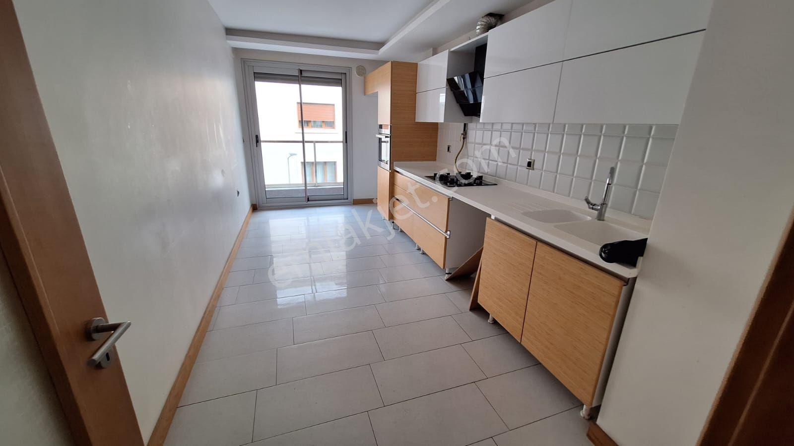 Havuzlu Site İçinde 3+1 Kiralık Daire - Görsel 10