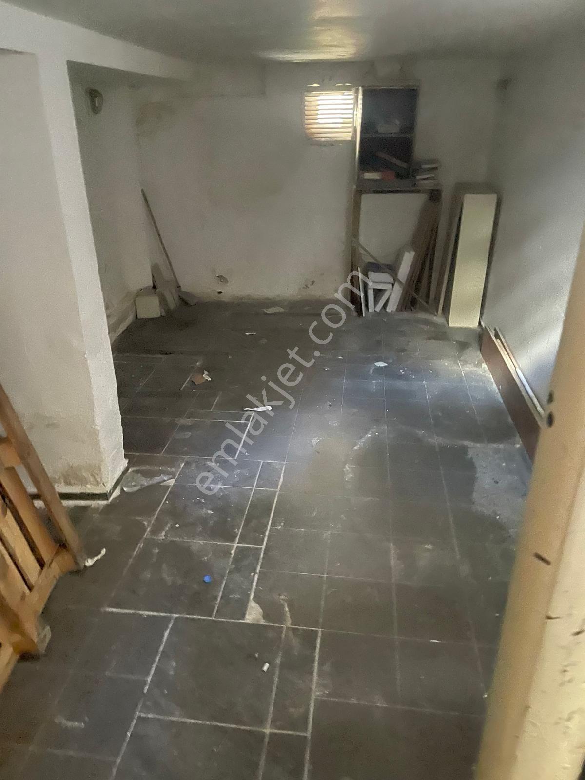 Esat Caddesi Akay Yokuşu Başında 30 M2 Giriş + 30 M2 Bodrum Kat Depolu Dükkan - Görsel 9