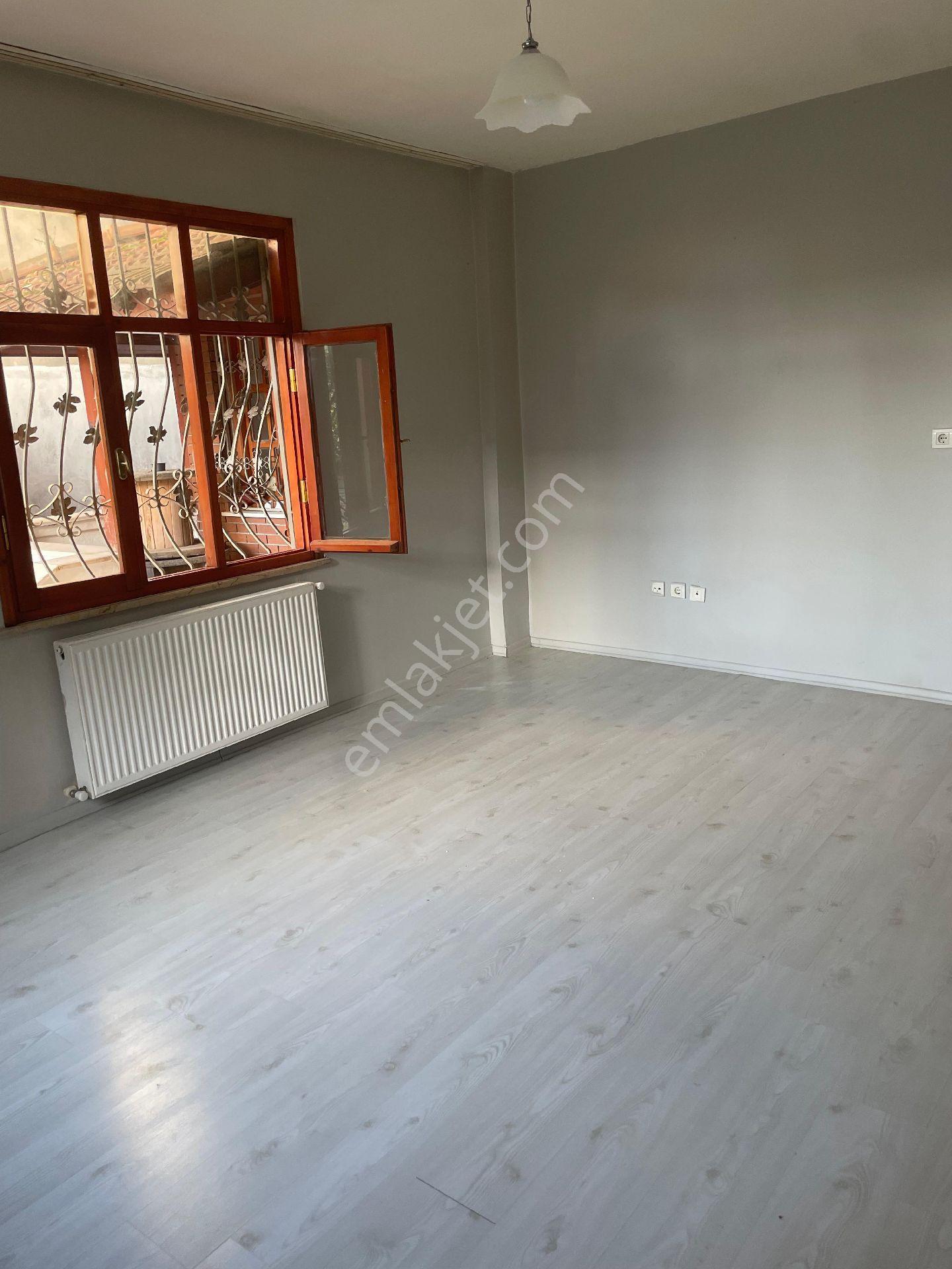 Mecidiye Mahallesi'nde Kiralık Bahçe Katı Aile Apartmanında Temiz Bakımlı Direk Arayabilirsiniz. - Görsel 19