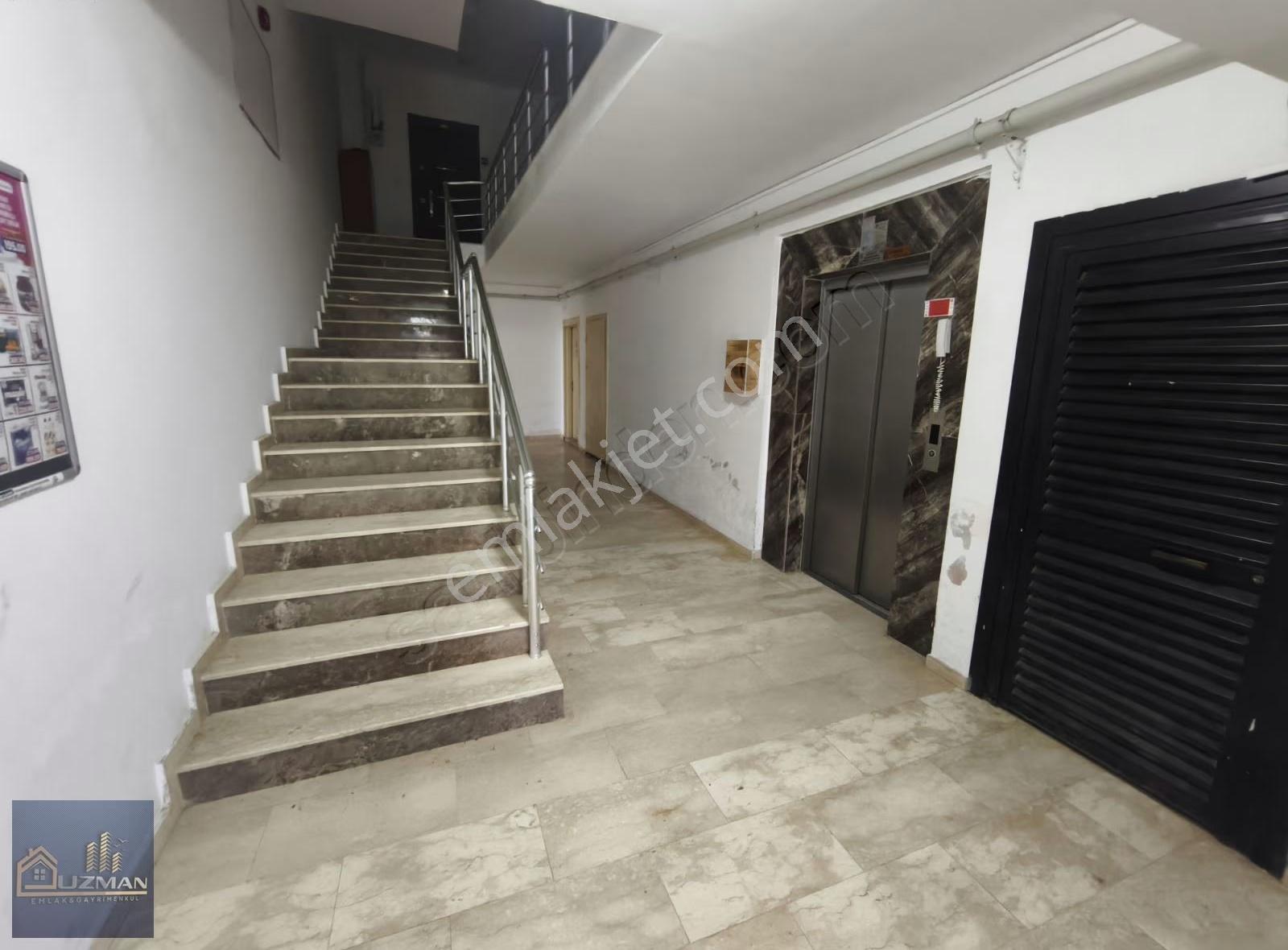Uzman Emlak'tan 180m2, 3+1, 1.katta Satılık Sıfır Ayarında Daire - Görsel 23