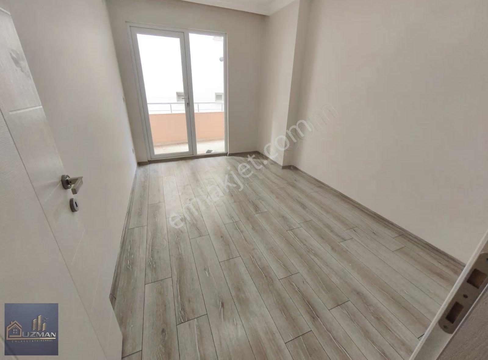 Uzman Emlak'tan 180m2, 3+1, 1.katta Satılık Sıfır Ayarında Daire - Görsel 11