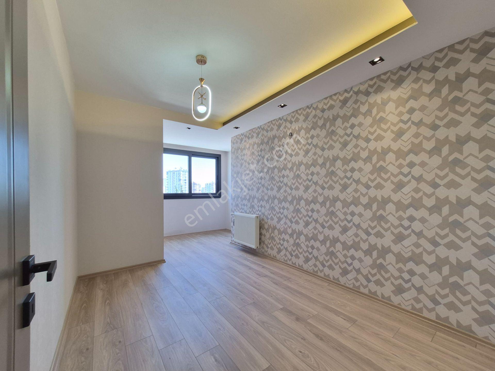 Üstünkent'ten Kerem Cebi Paradise'ta Göz Kamaştıran Ekstralı 3+1 - Görsel 31