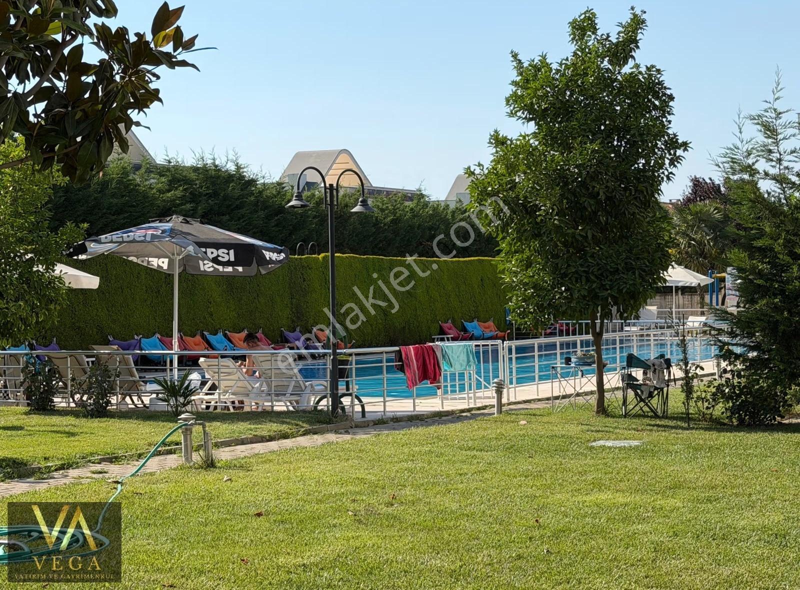 Muradiye Villalar Bölgesi 2+1 Kapalı Mutfaklı Site İçi Daire