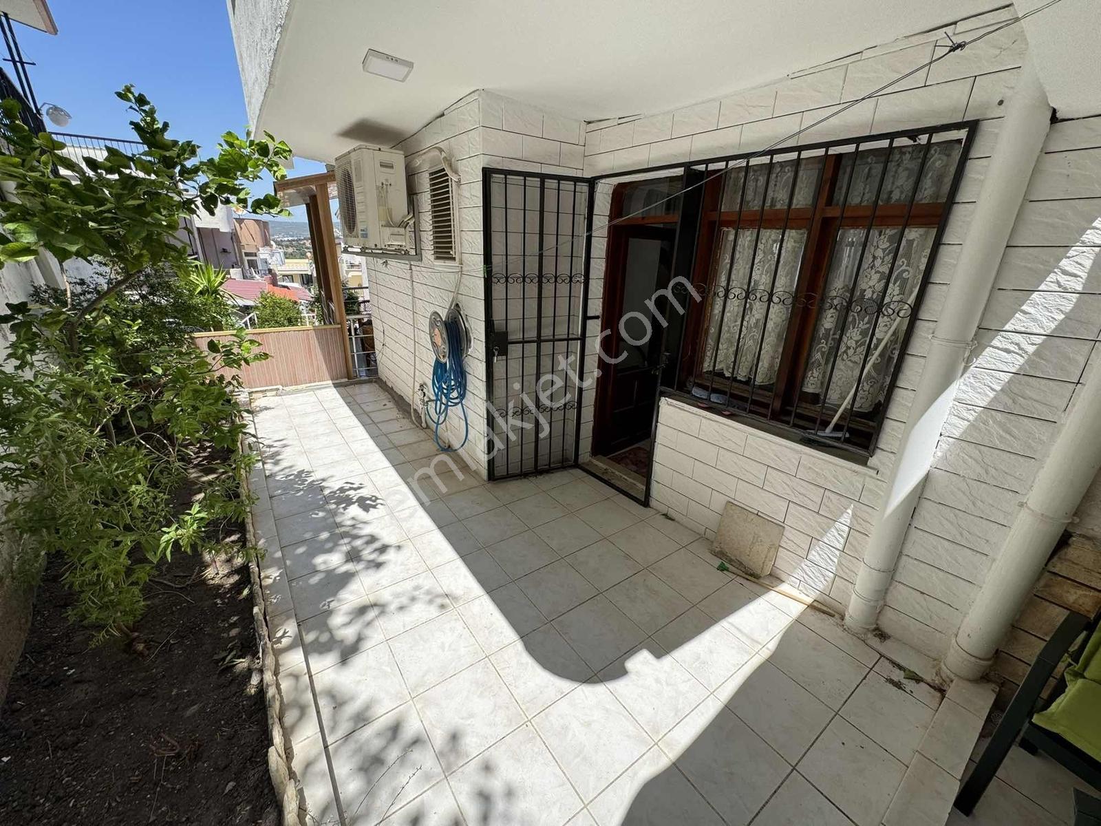 Sığacık'da Site İçerisinde Deniz Manzaralı Satılık Villa - Görsel 21