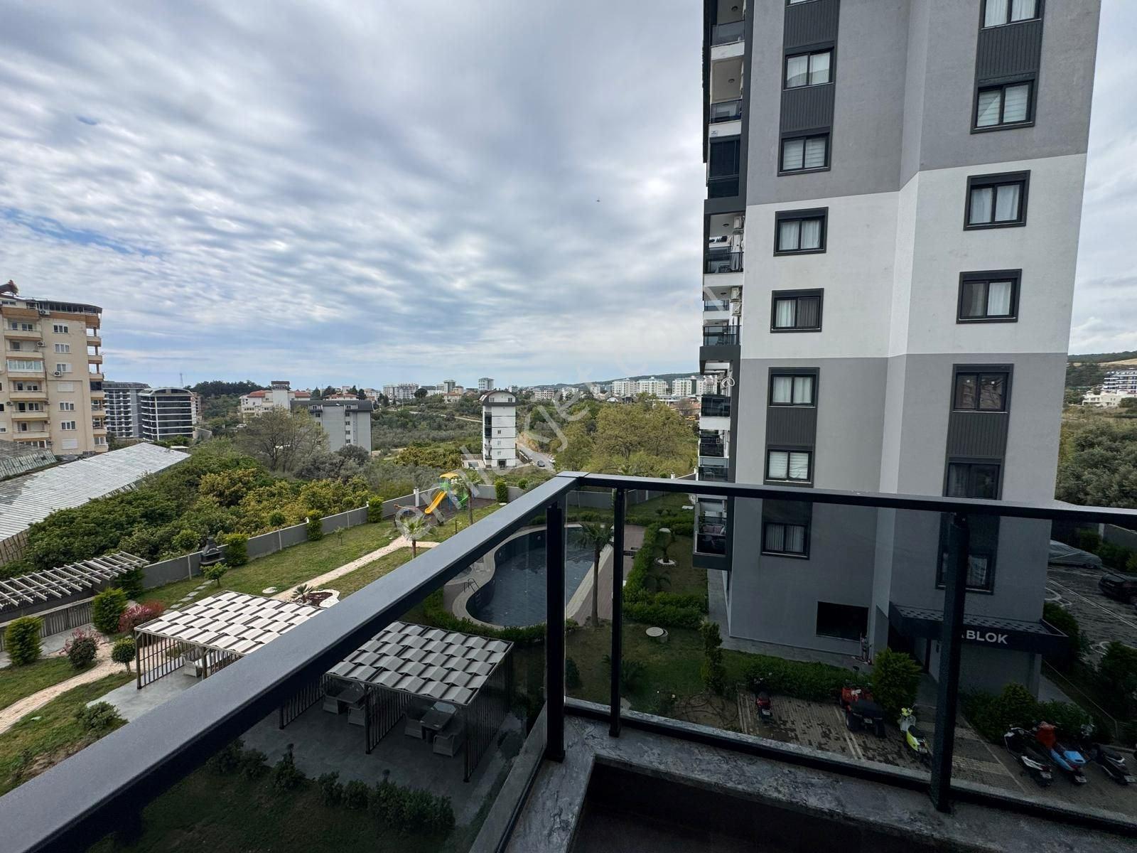 Alanya Avsallar Lüks Kompleks Full Lüks Eşyalı 1+1 Satılık Daire - Görsel 17