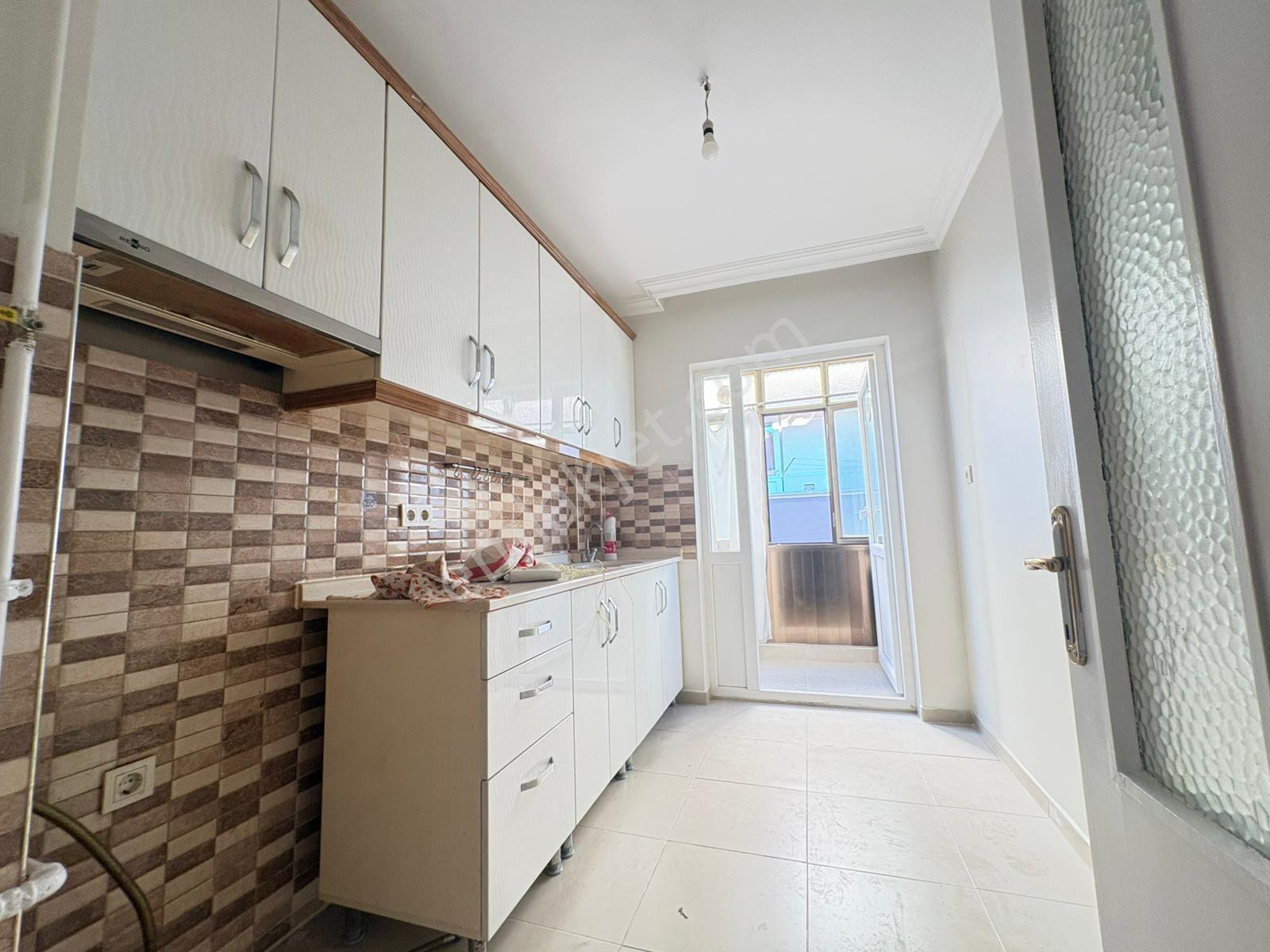 Çankaya Sokullu'da Kiralık 3+1 Bakımlı Ve Aydınlık Daire - Görsel 13